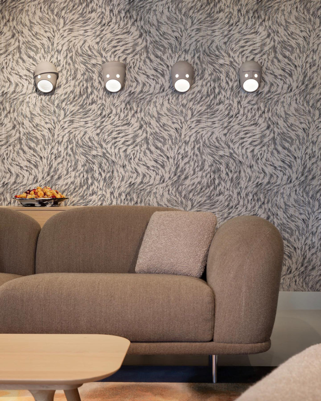 the-party-wall-light-anzaz--62