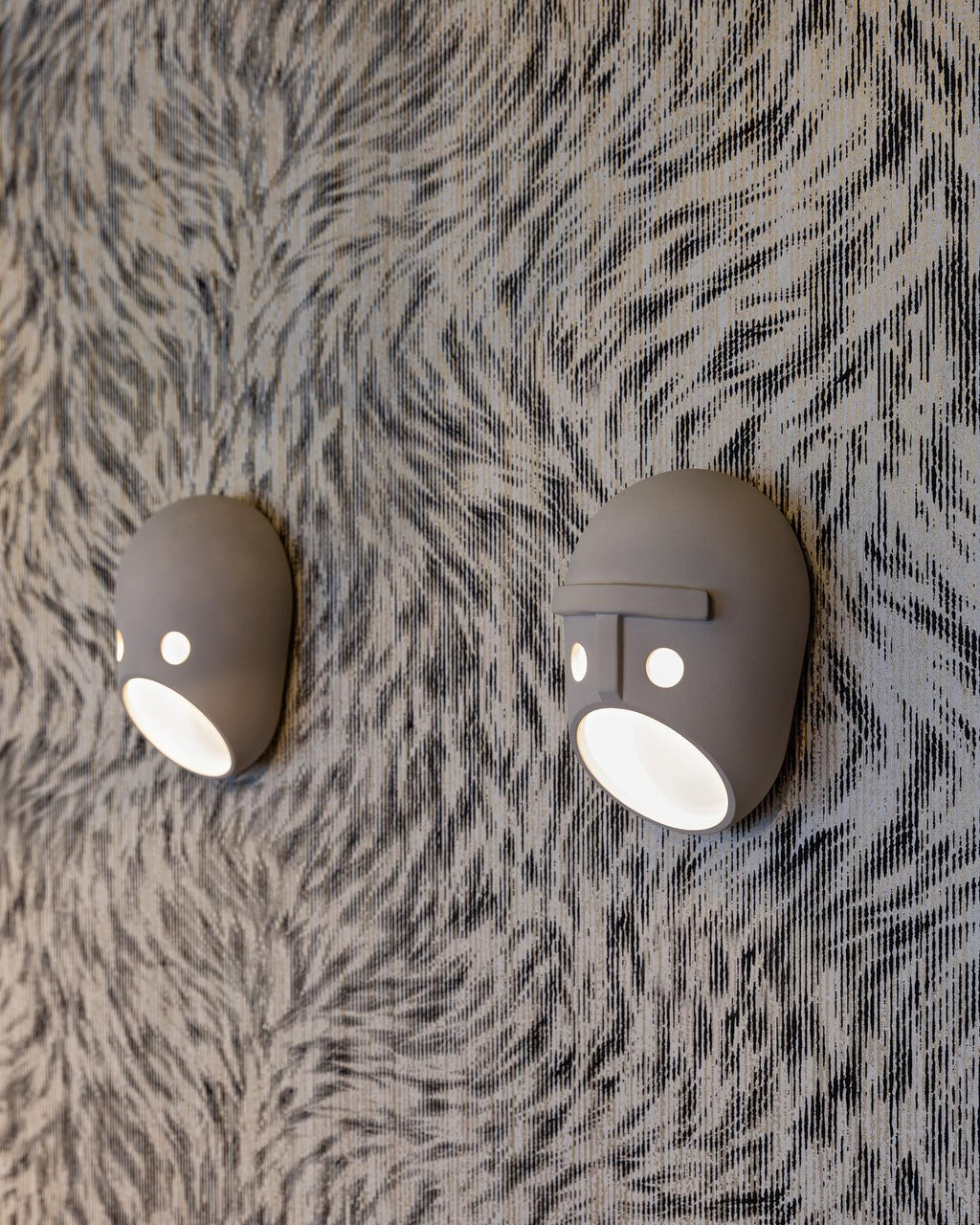 the-party-wall-light-anzaz--42