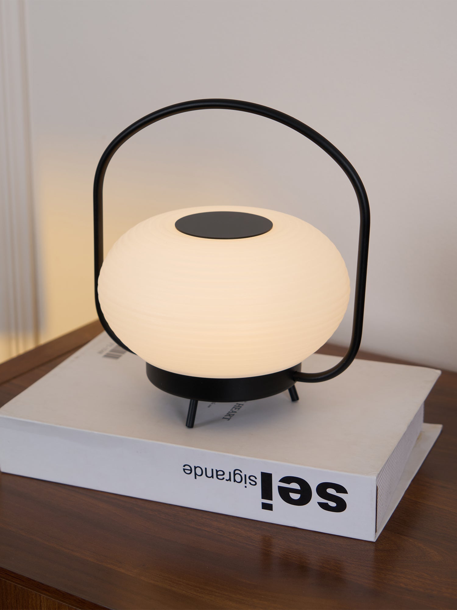 masker-portable-built-in-battery-table-light-anzaz--3