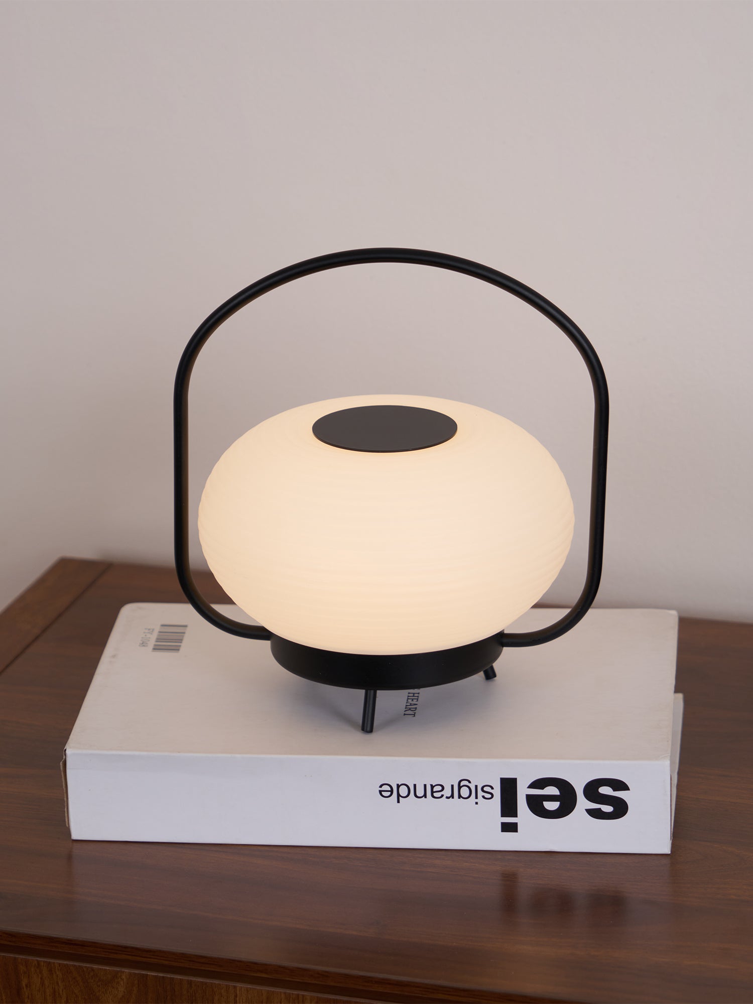 masker-portable-built-in-battery-table-light-anzaz--5