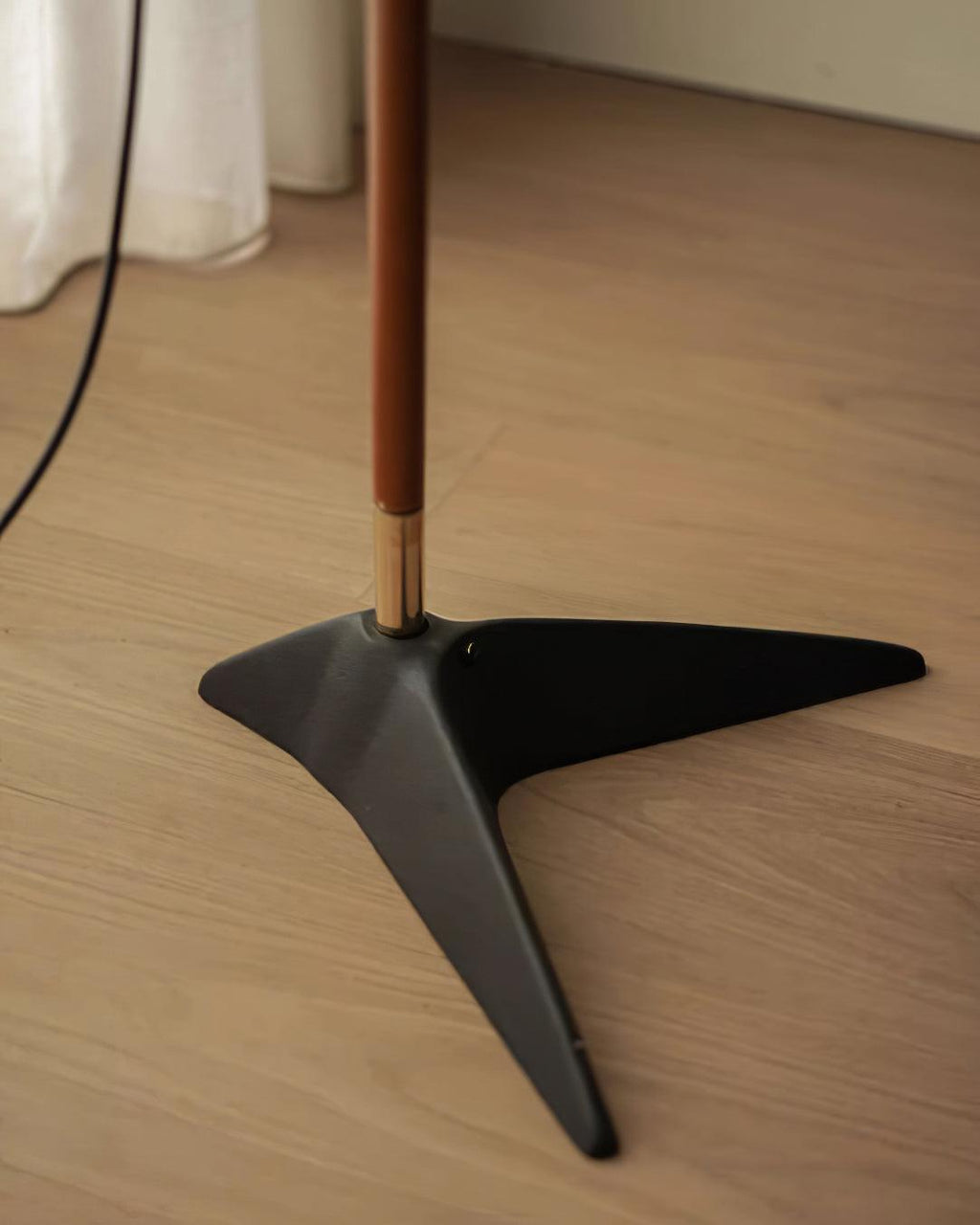 matsusu-floor-lamp-anzaz--26
