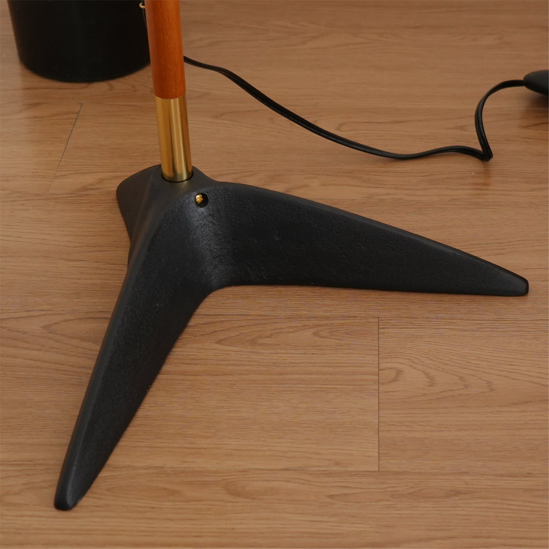 matsusu-floor-lamp-anzaz--53