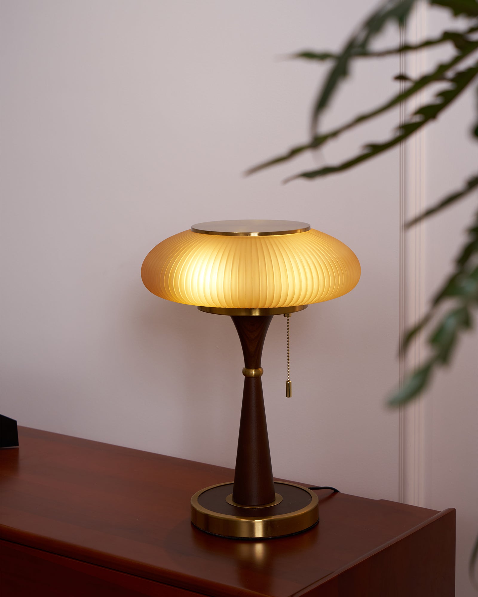 matsutake-table-lamp-anzaz-Walnut Color & Gold & Amber glass-3
