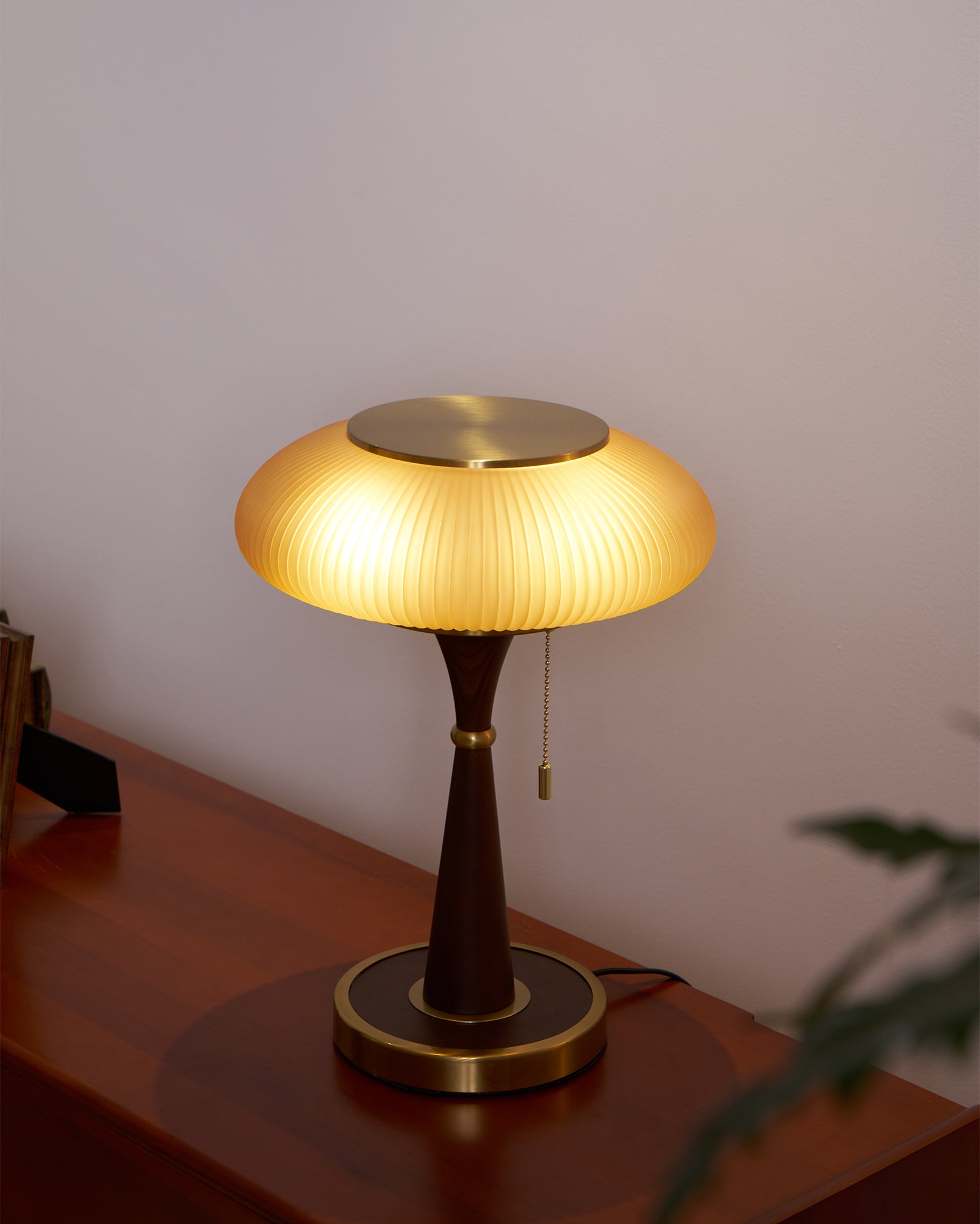 matsutake-table-lamp-anzaz-Walnut Color & Gold & White glass-5