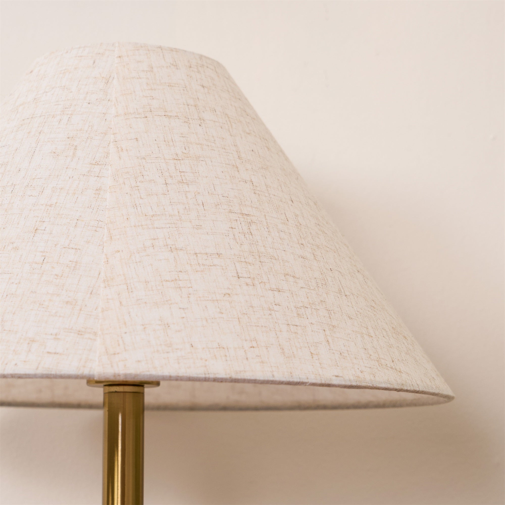 lloyd-table-lamp-anzaz--19