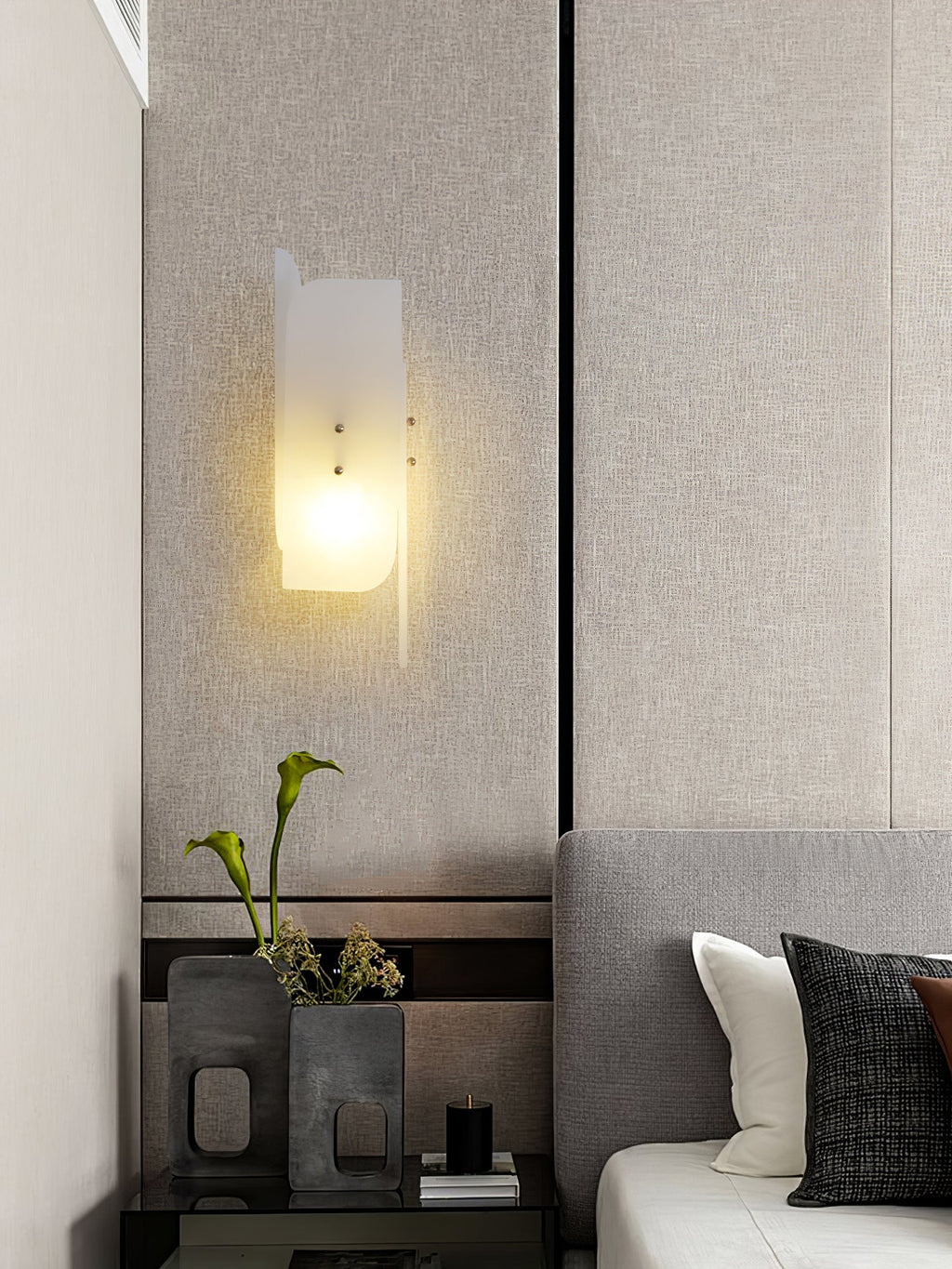 megalith-alabaster-wall-light-anzaz--6