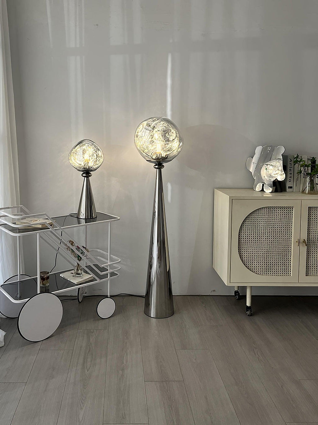 cone-lava-floor-lamp-anzaz-Black+Smoky gray-11
