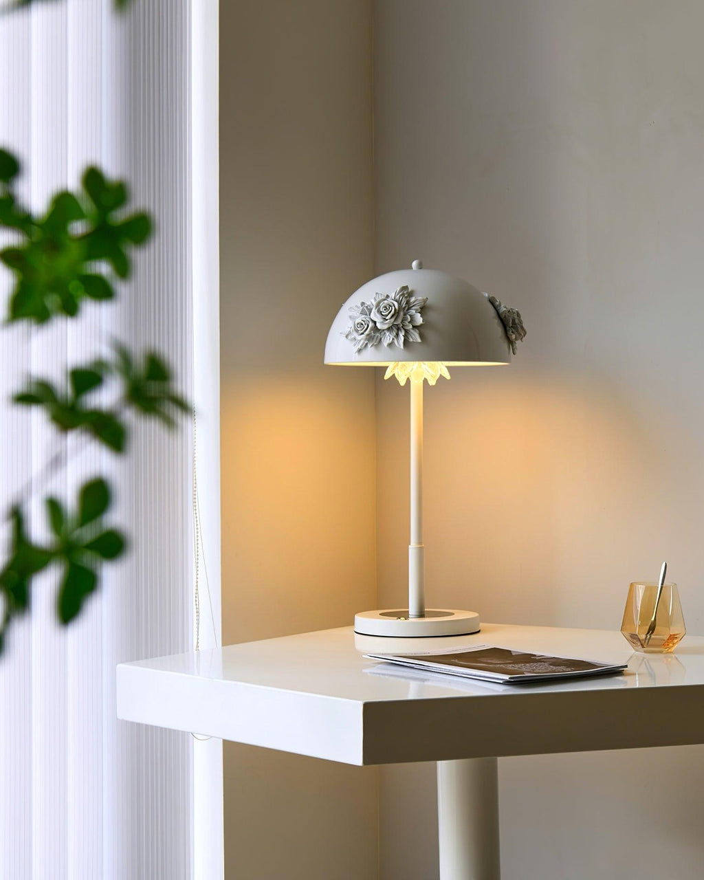 meni-table-built-in-battery-lamp-anzaz--7