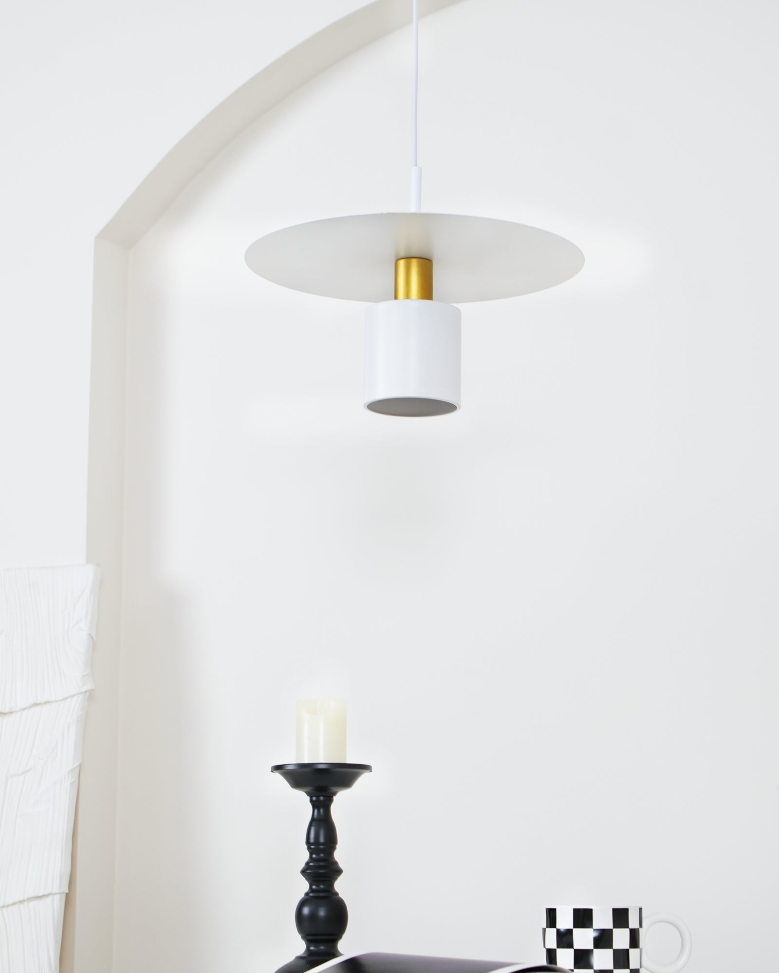 mercer-halo-pendant-lamp-anzaz--8
