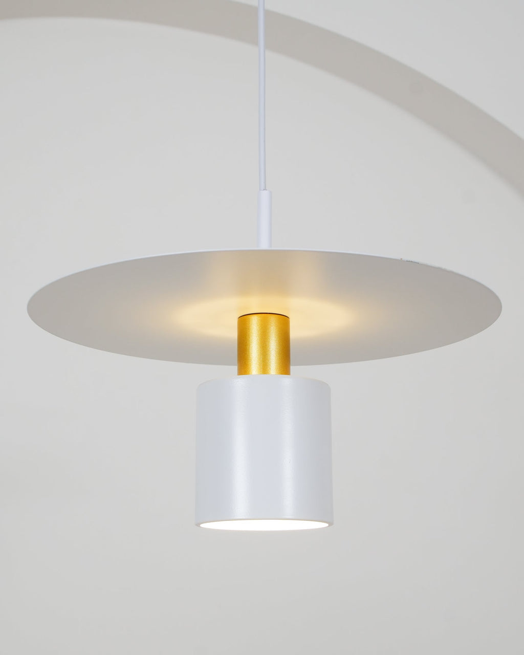 mercer-halo-pendant-lamp-anzaz--10