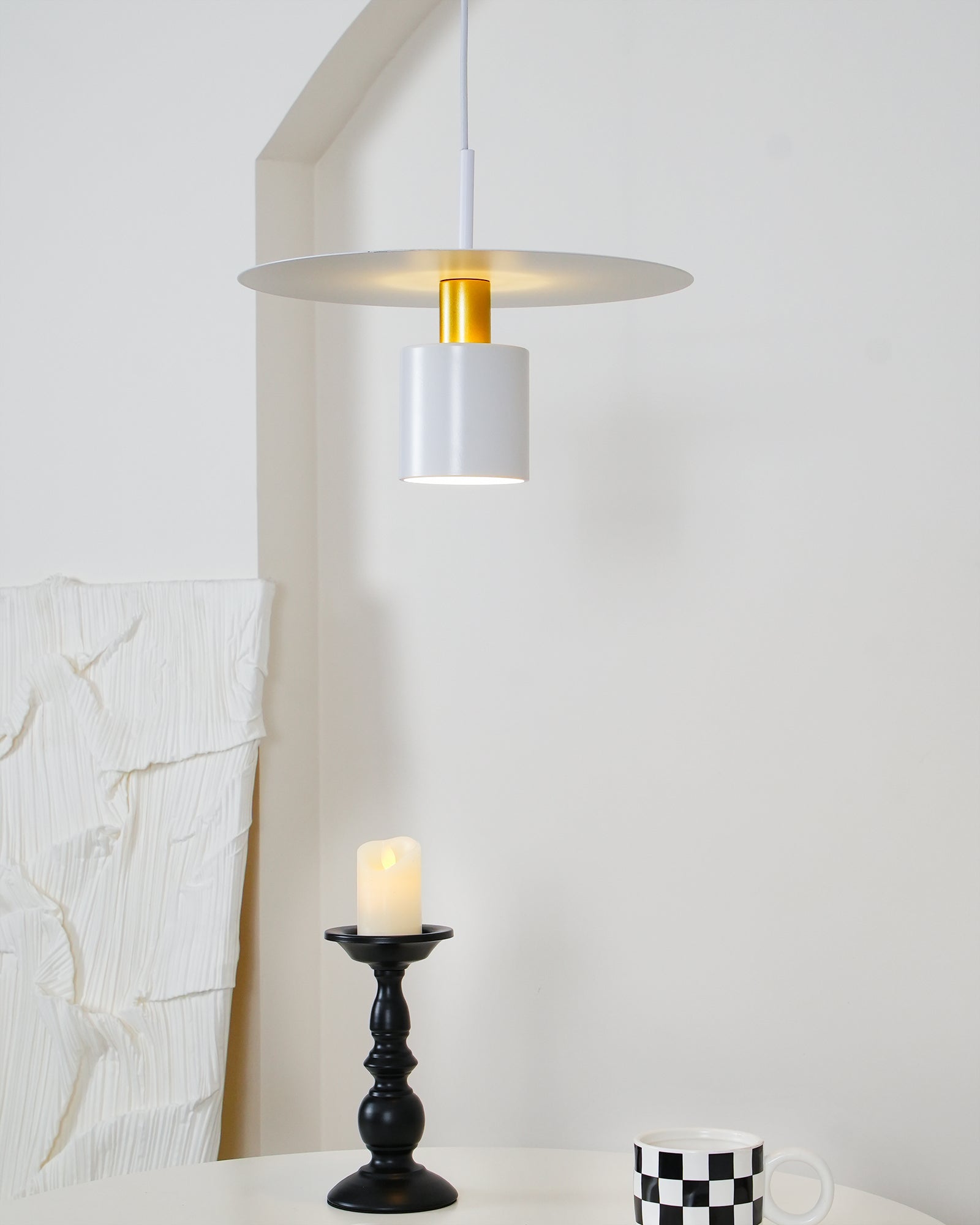 mercer-halo-pendant-lamp-anzaz--11