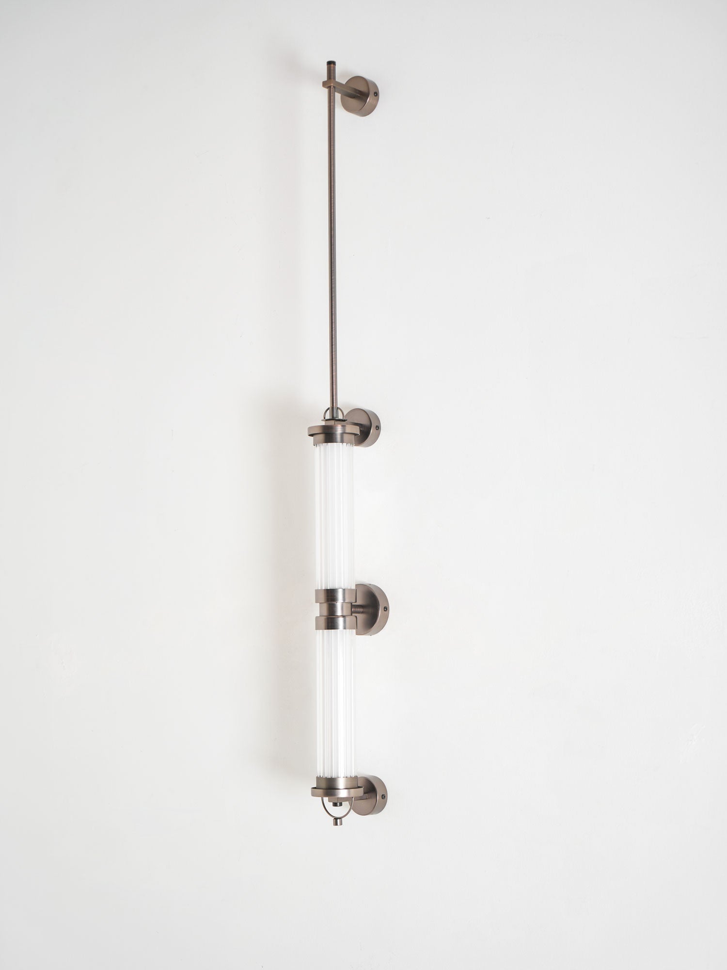 meridian-vertical-wall-sconce-anzaz--10