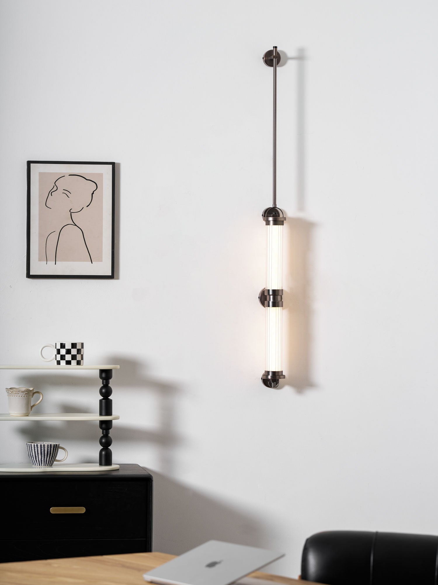 meridian-vertical-wall-sconce-anzaz--2