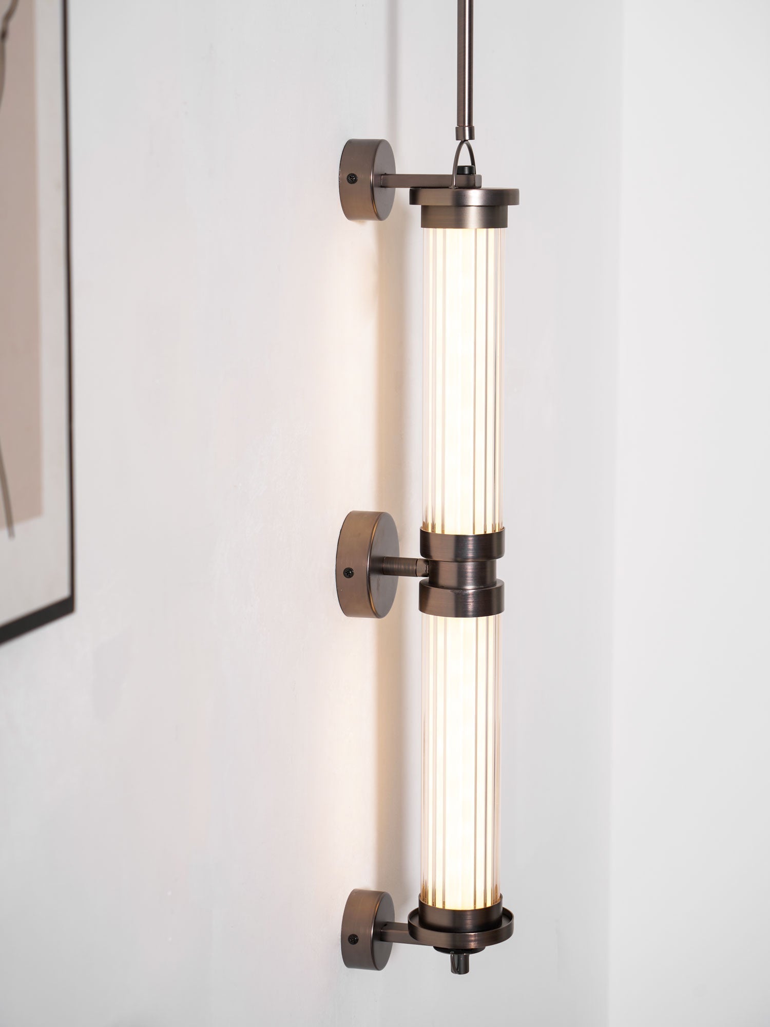 meridian-vertical-wall-sconce-anzaz--15