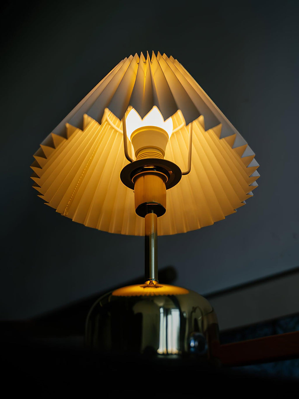 metal-antique-table-lamp-anzaz--9
