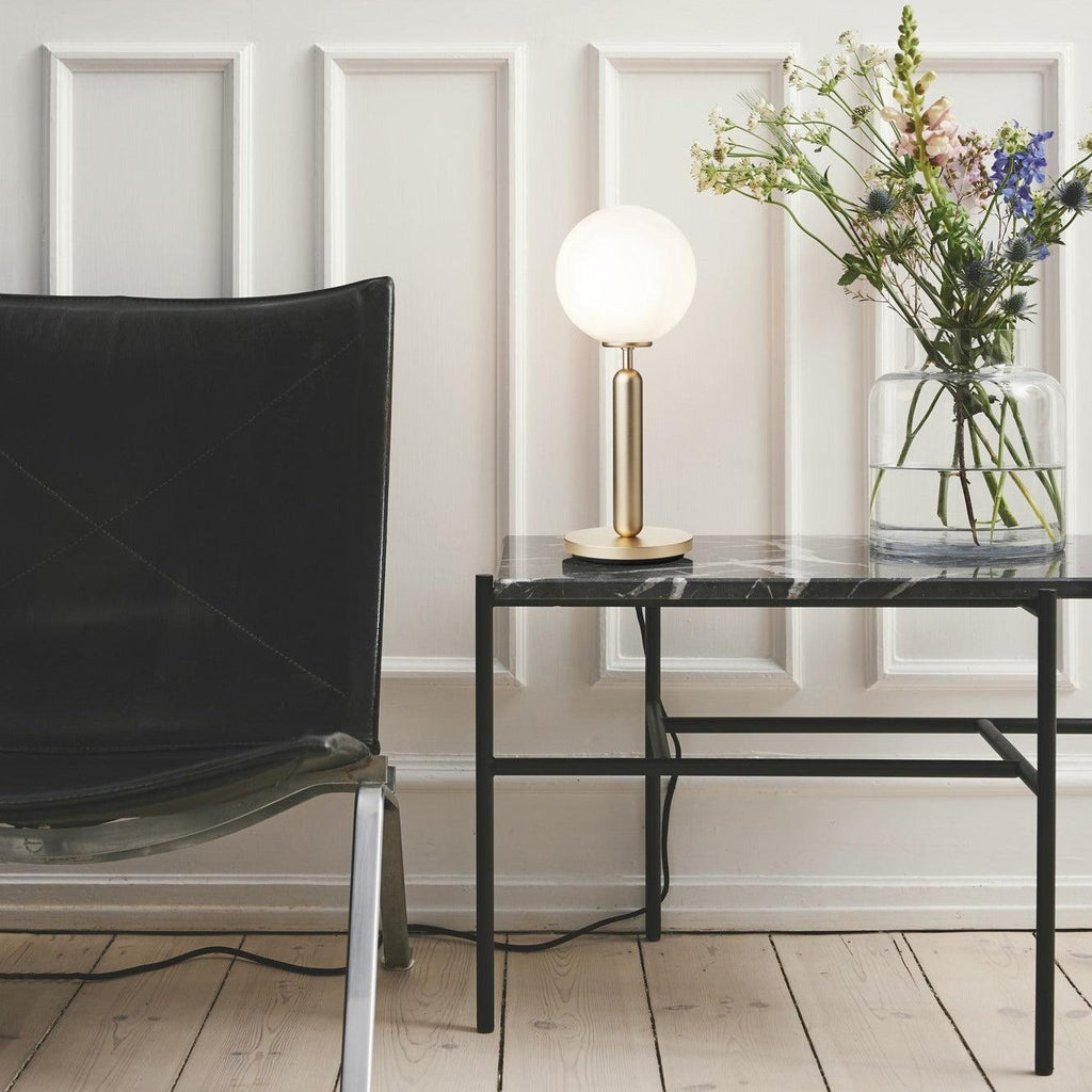 miira-table-lamp-anzaz-Brass & White glass-10