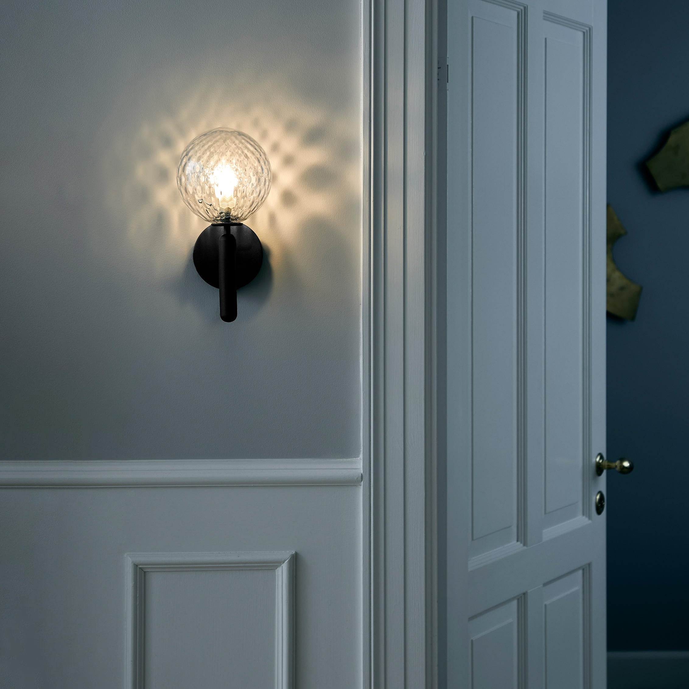 nordica-plug-in-wall-lamp-anzaz--88