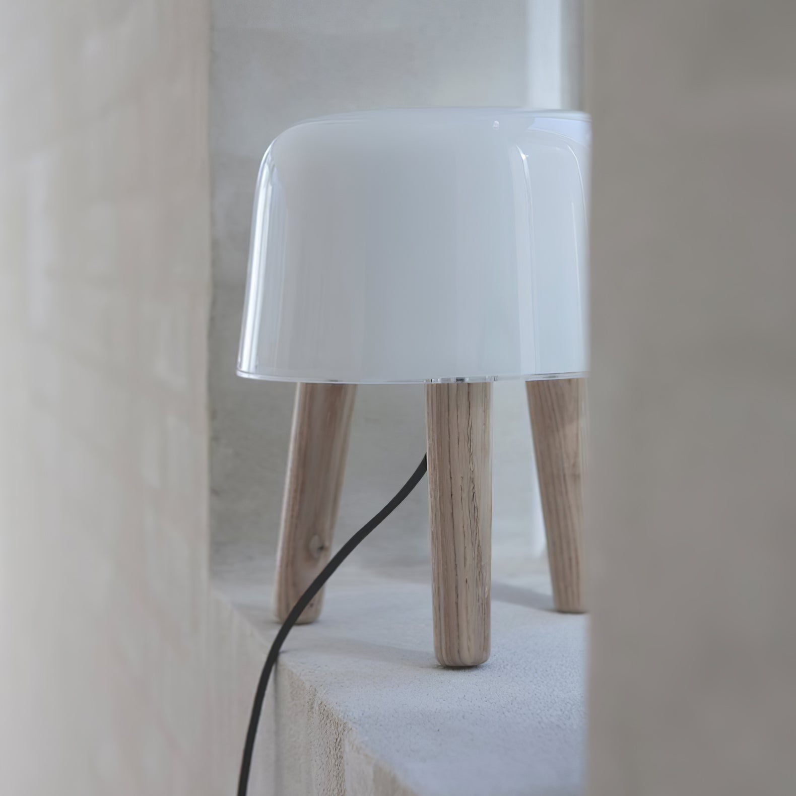 milk-table-lamp-anzaz--16