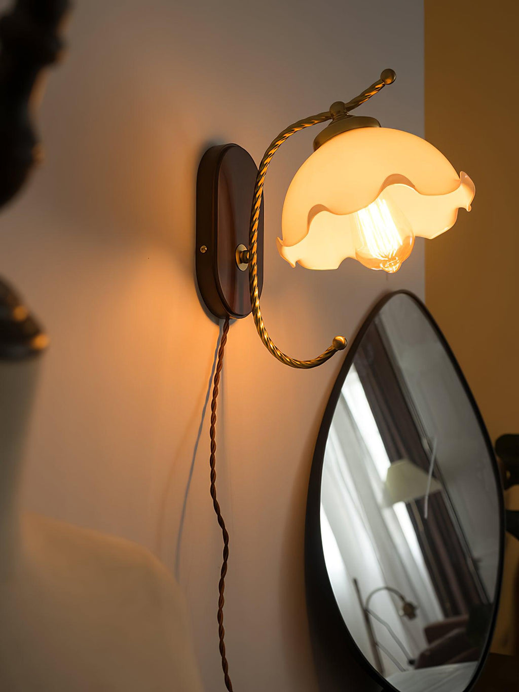 milky-flower-wall-light-anzaz--7