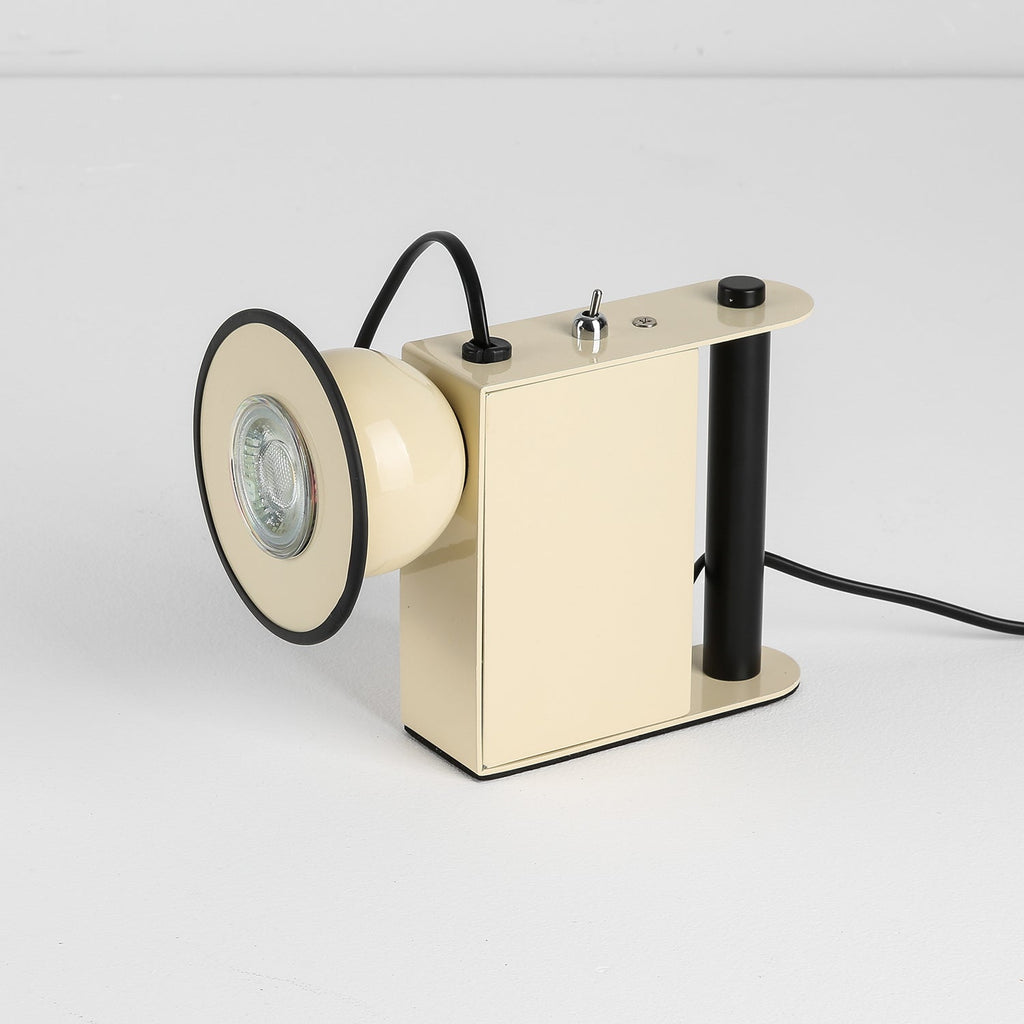 roland-camera-table-light-anzaz-Red-9