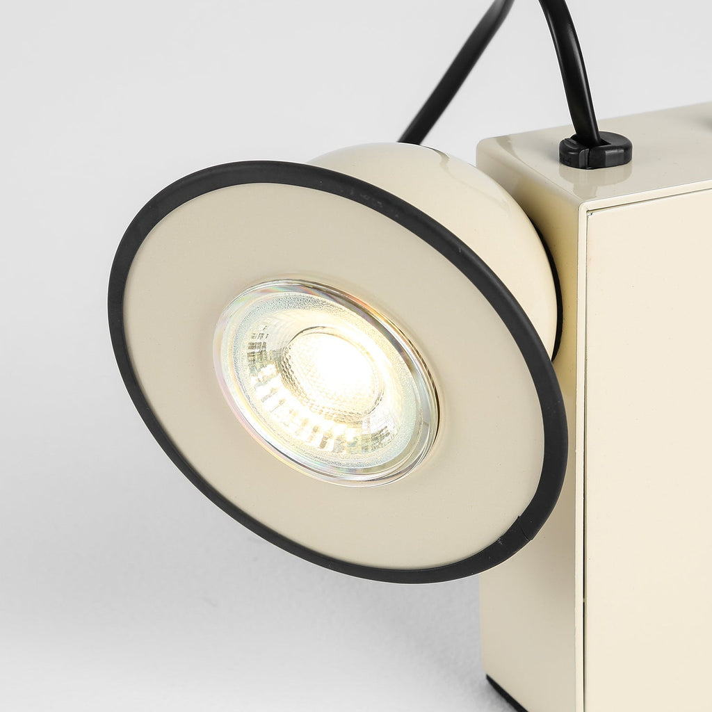 roland-camera-table-light-anzaz--13