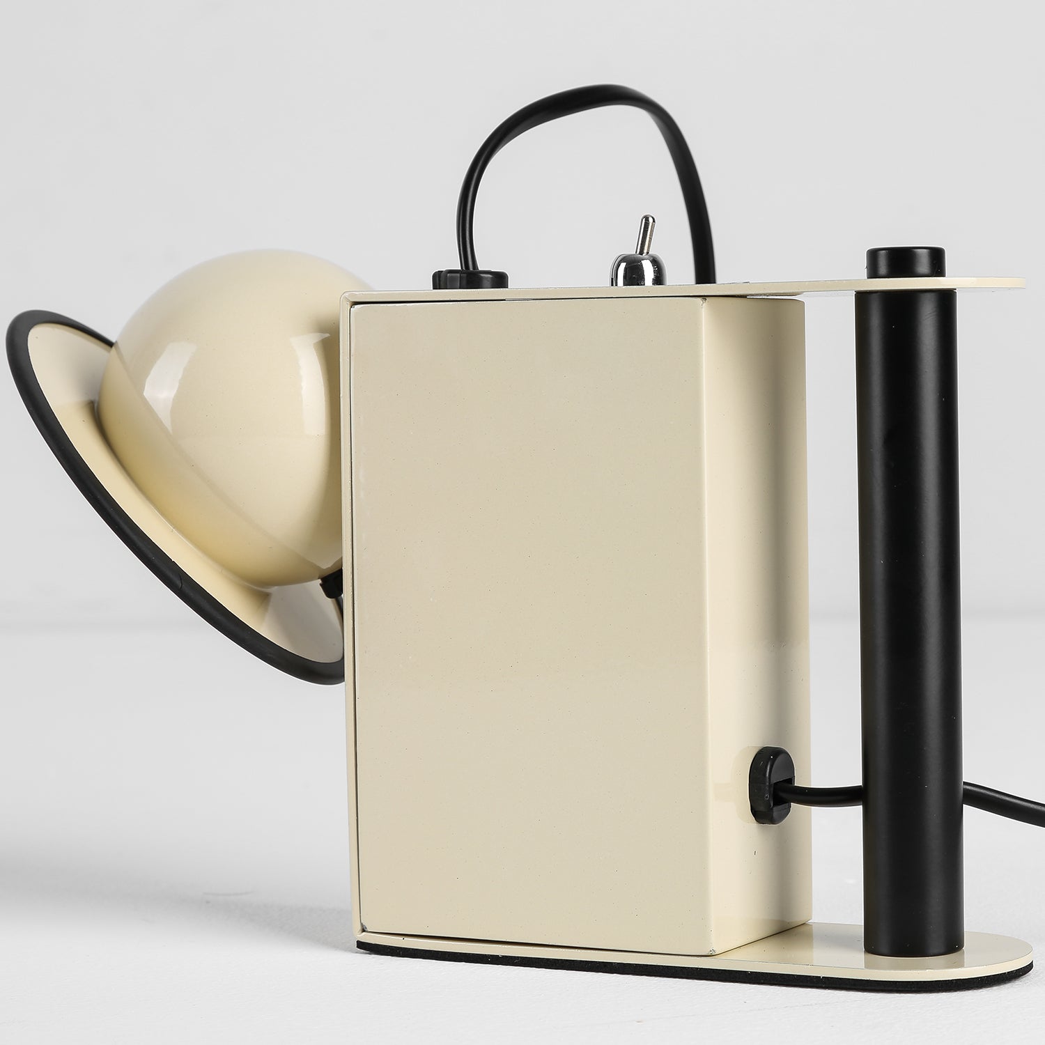 roland-camera-table-light-anzaz--15