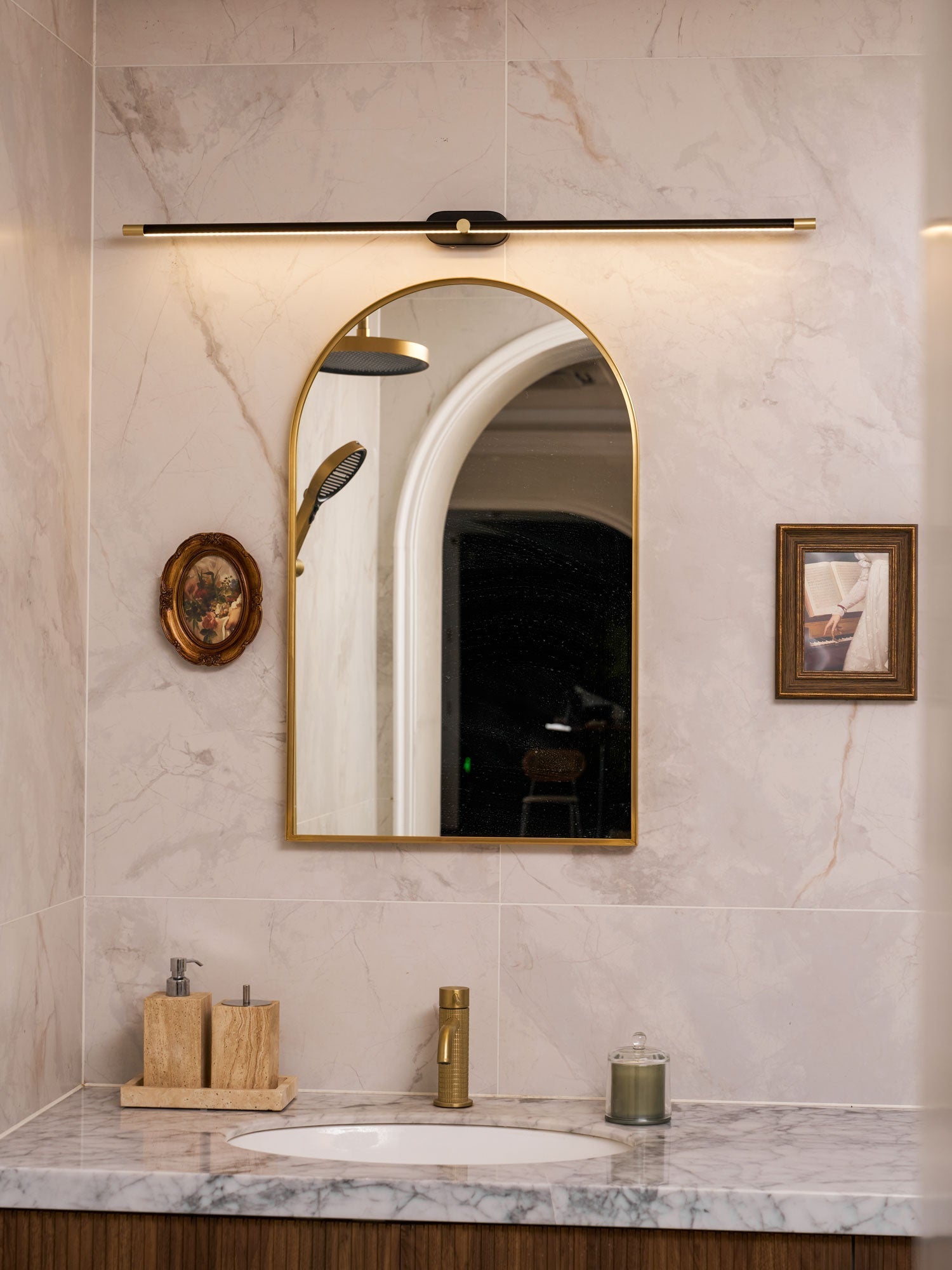 minimalist-linear-rechargeable-wall-lamp-anzaz--76