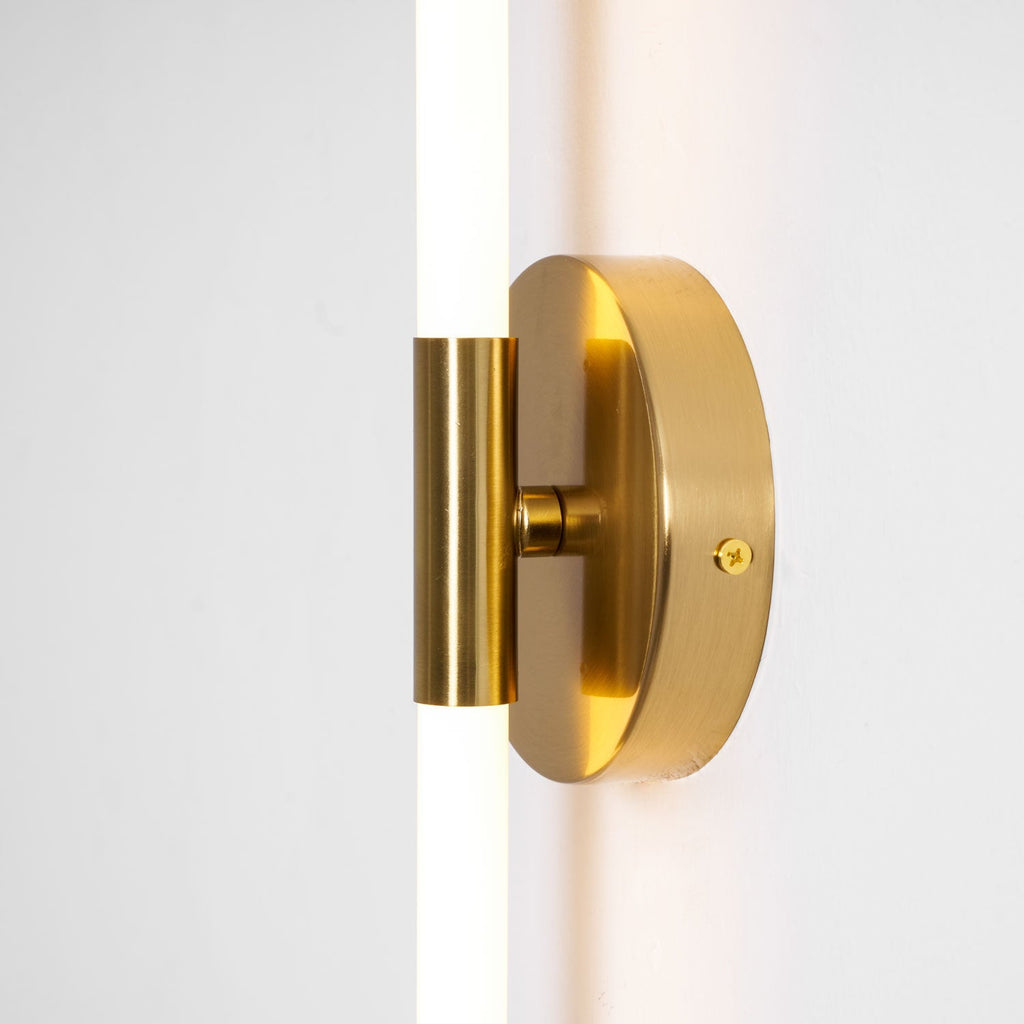minimalist-vertical-wall-sconce-anzaz--49