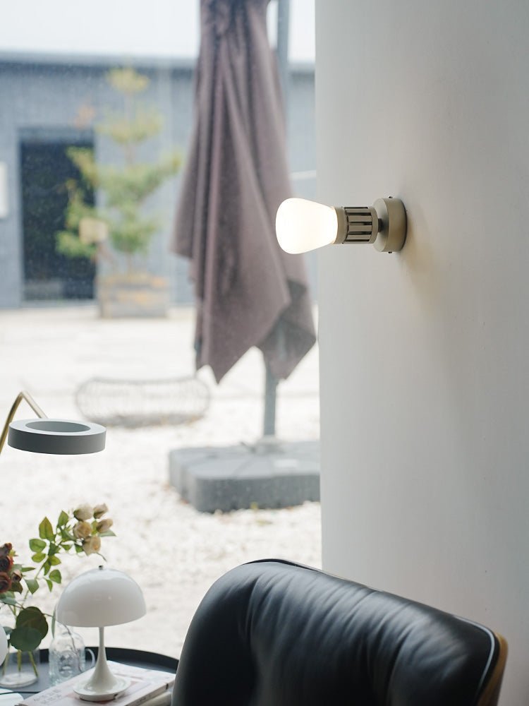 minimalist-adjustable-task-wall-sconce-anzaz--5