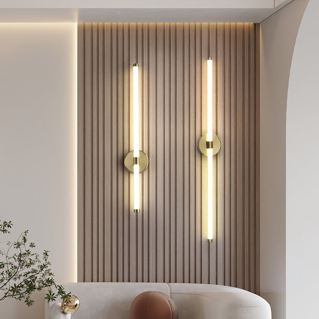 minimalist-vertical-wall-sconce-anzaz-Gold-2