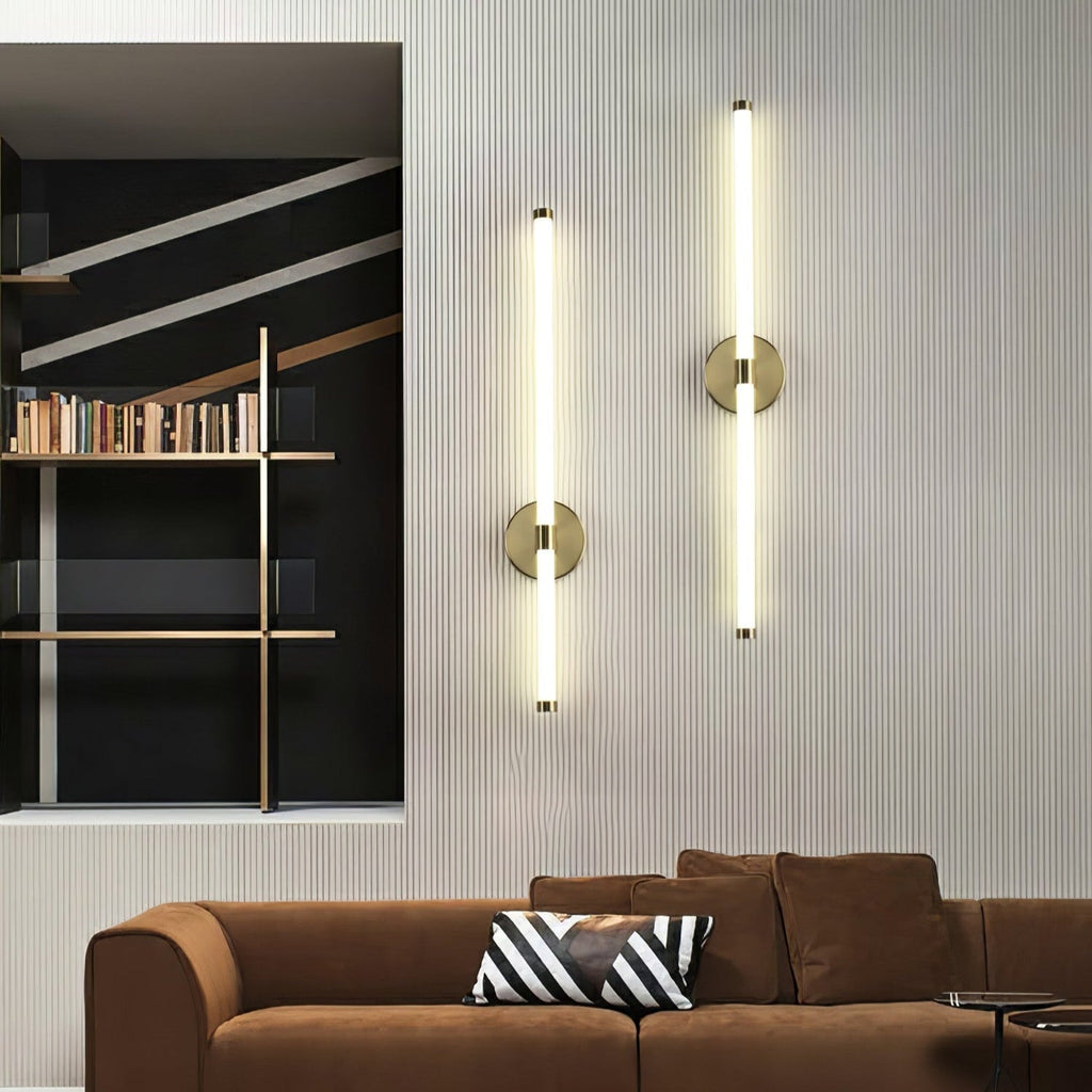 minimalist-vertical-wall-sconce-anzaz-Gold-4