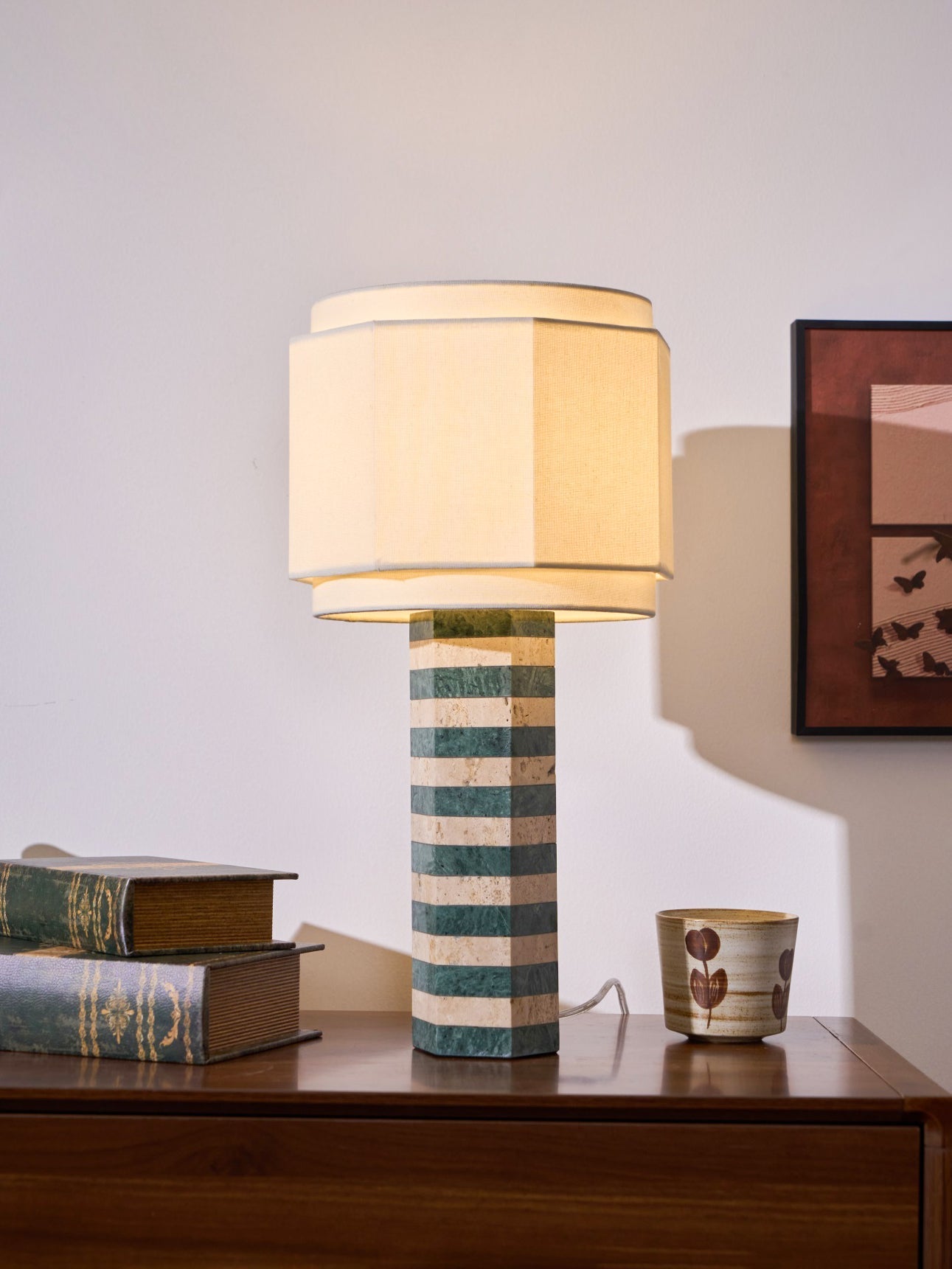 modari-striped-stone-table-lamp-anzaz--10