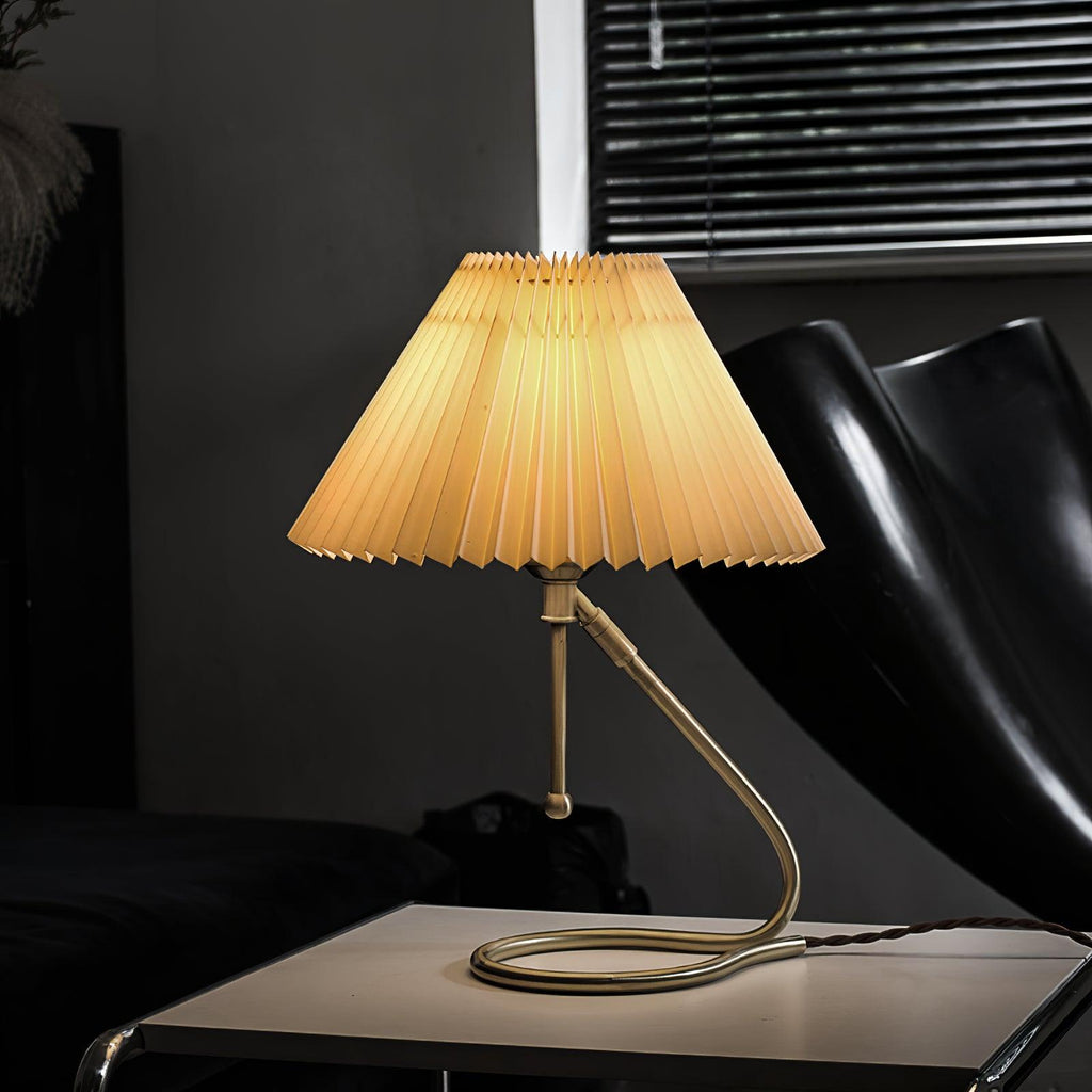 levitate-pleated-table-lamp-anzaz--5