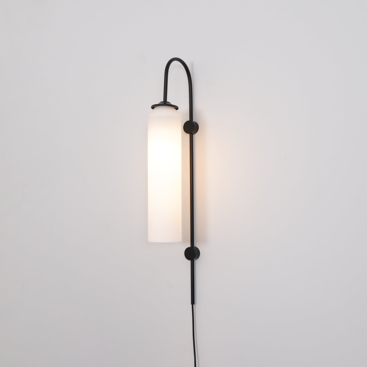 modern-glass-plug-in-wall-lamp-anzaz--76