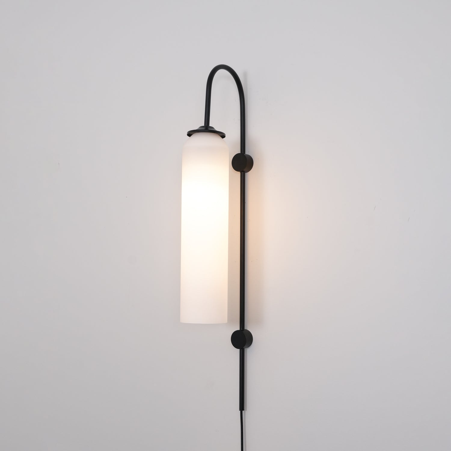 modern-glass-plug-in-wall-lamp-anzaz--62