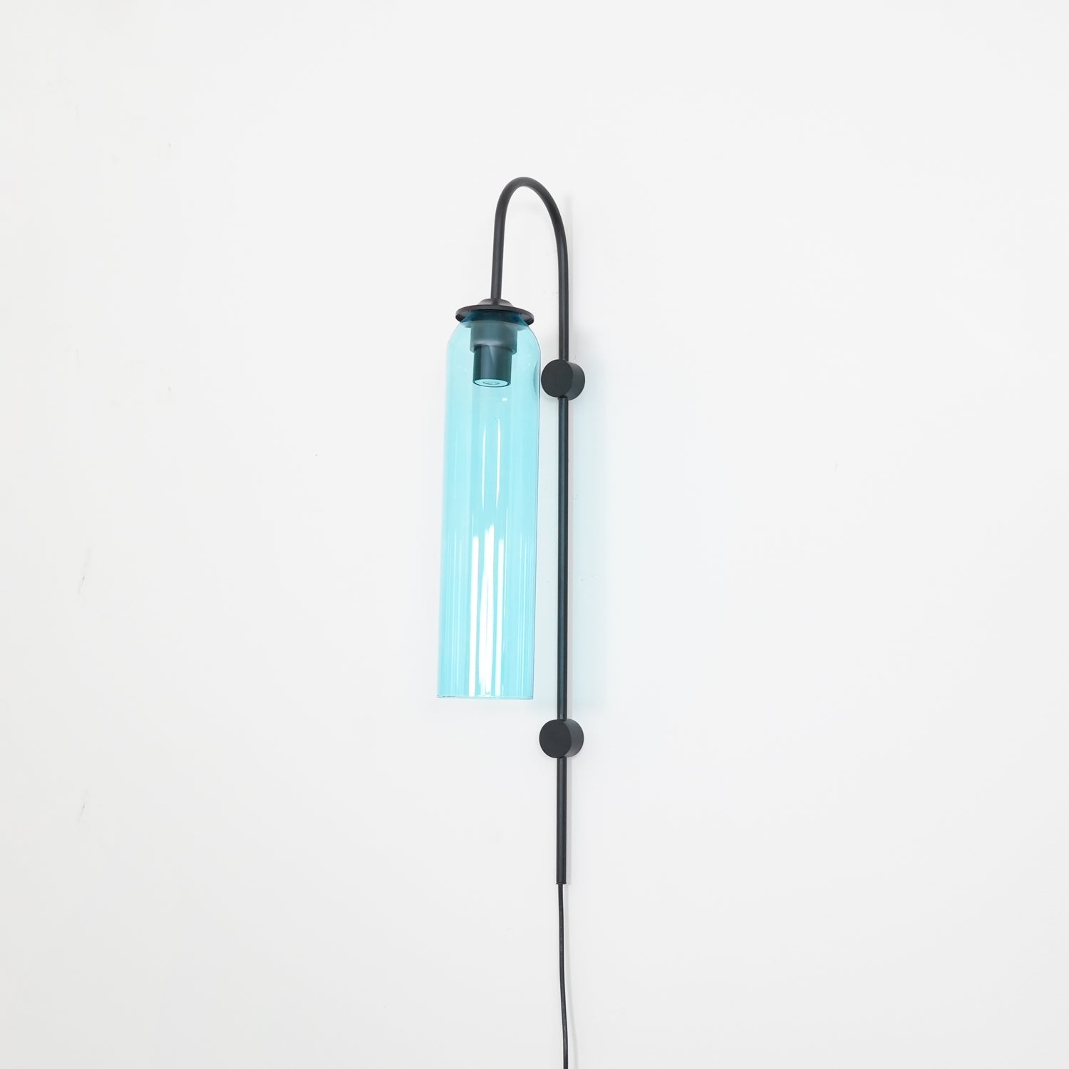 modern-glass-plug-in-wall-lamp-anzaz--64