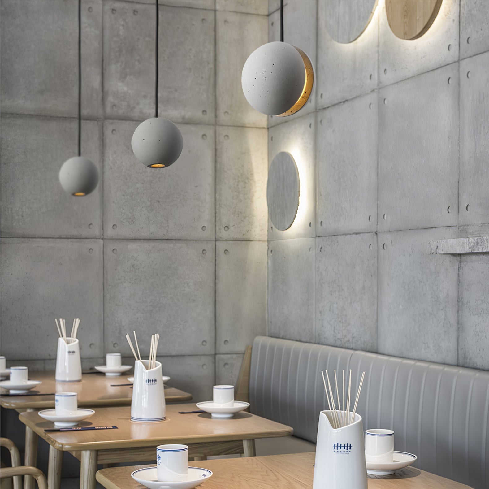 moon-concrete-pendant-lamp-anzaz--9