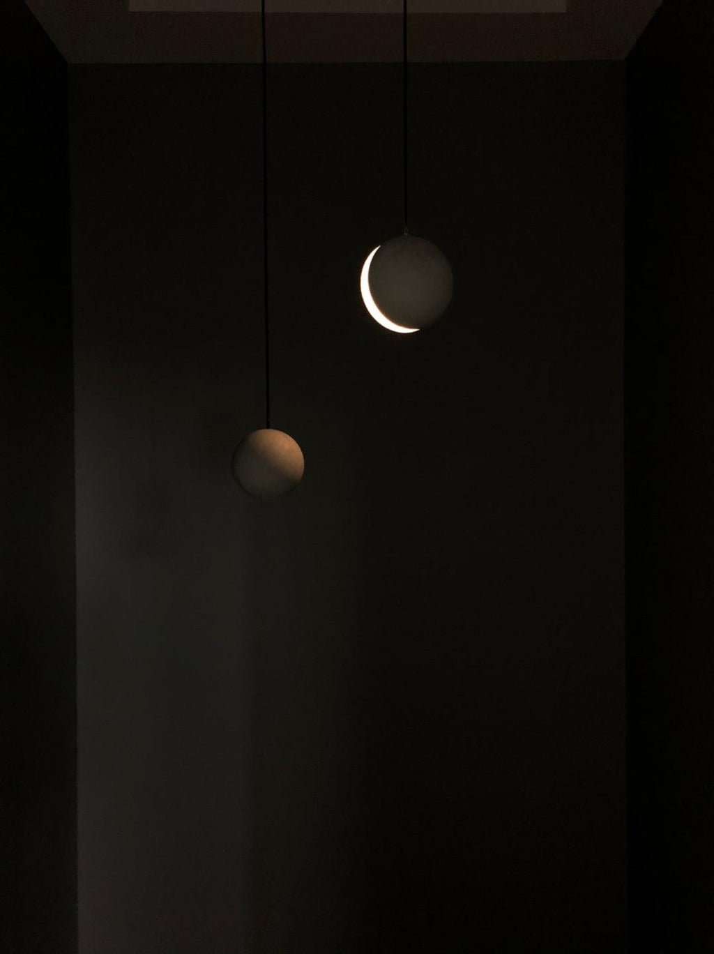 moon-concrete-pendant-lamp-anzaz--30