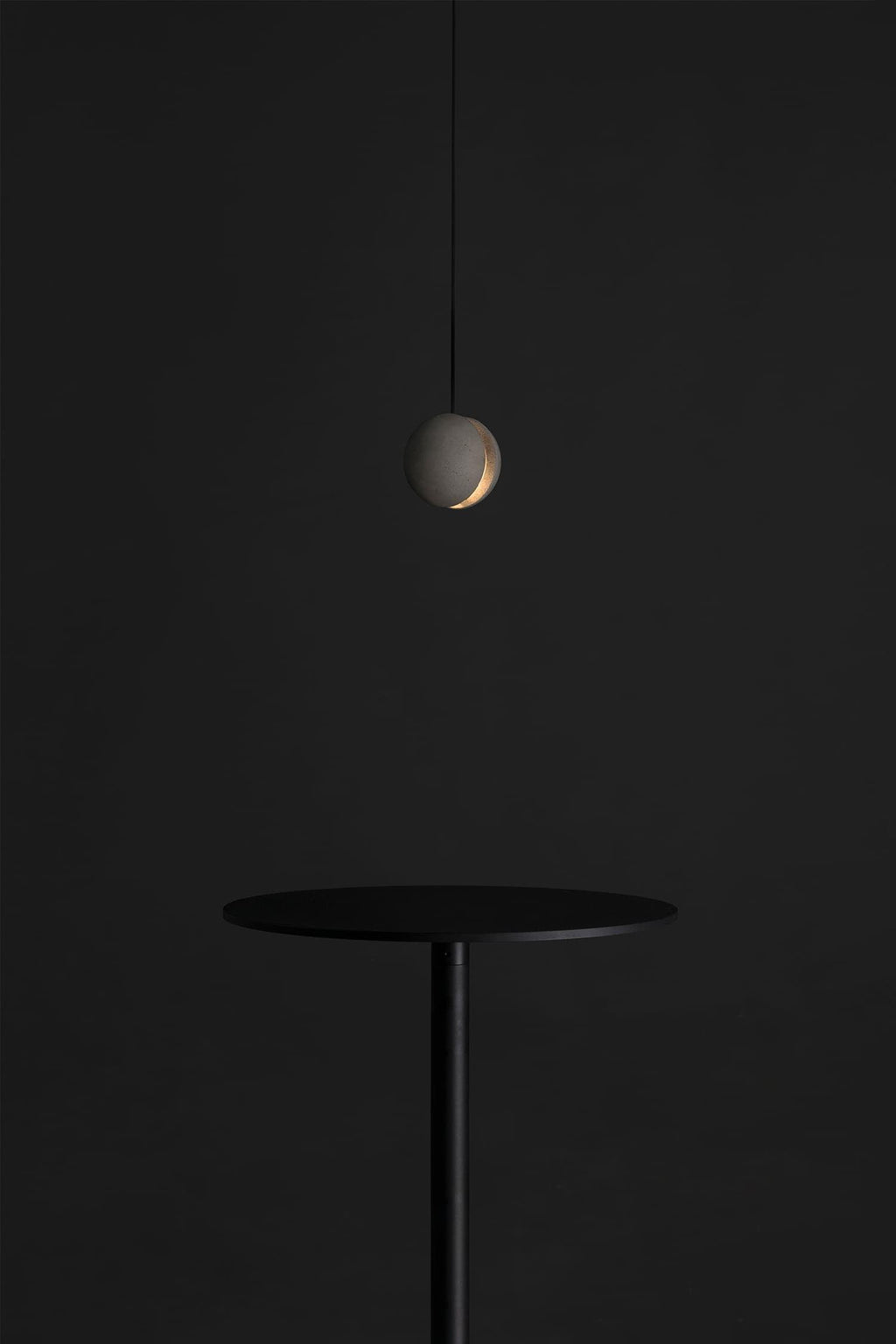 moon-concrete-pendant-lamp-anzaz--34