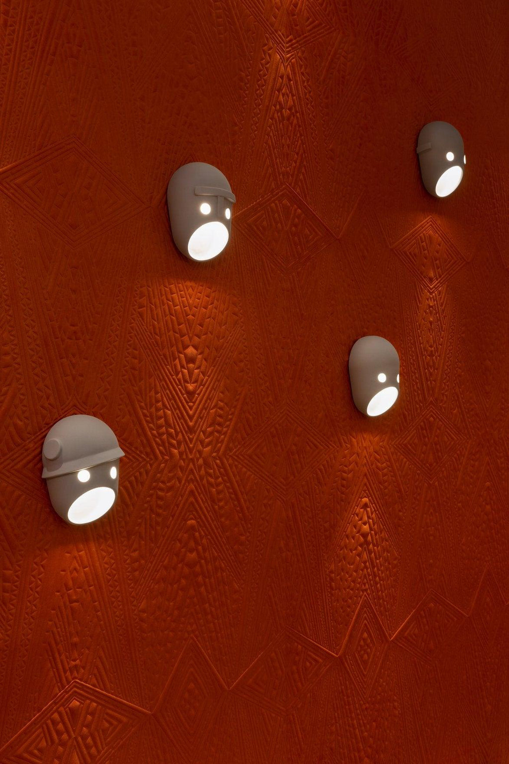 the-party-wall-light-anzaz--7