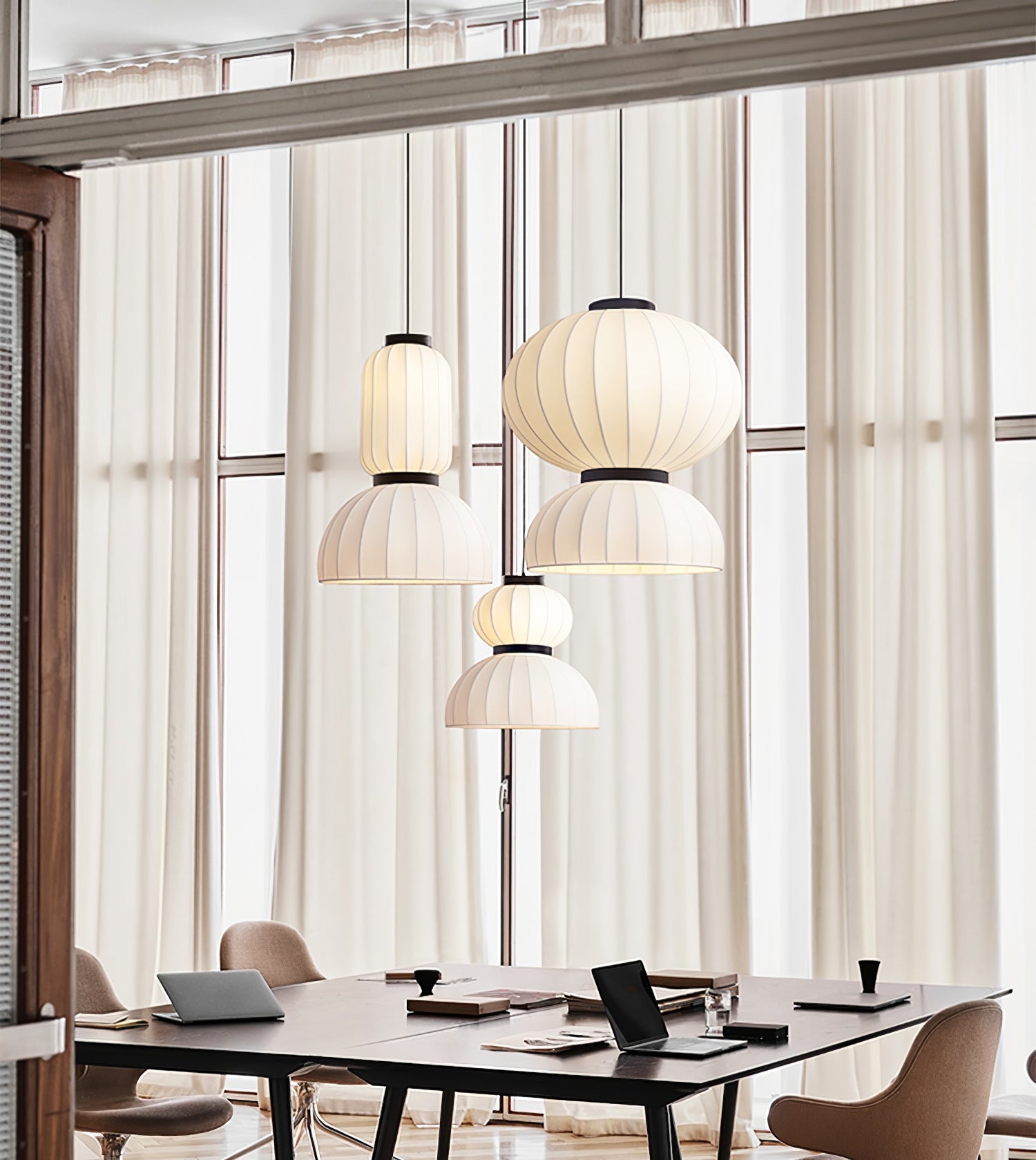 mulberry-silk-lantern-pendant-light-anzaz--42
