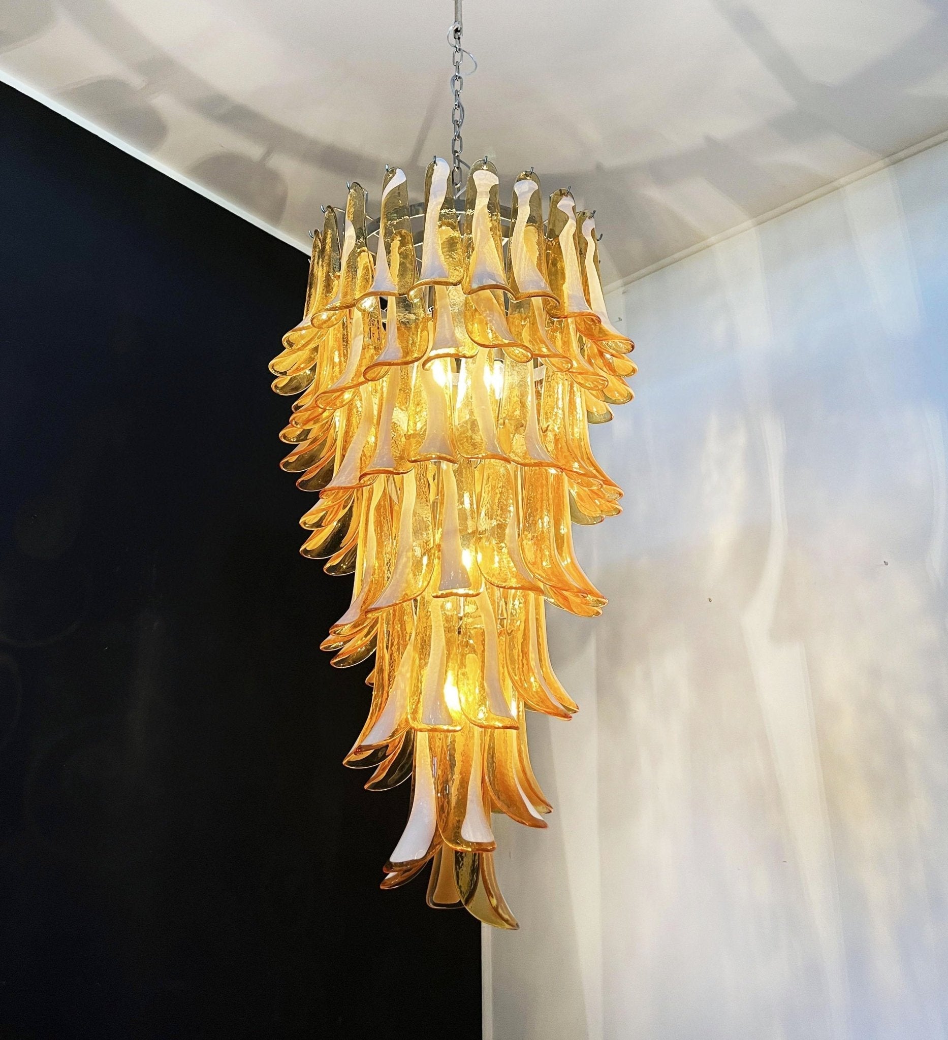 murano-amber-petals-spiral-chandelier-anzaz--2