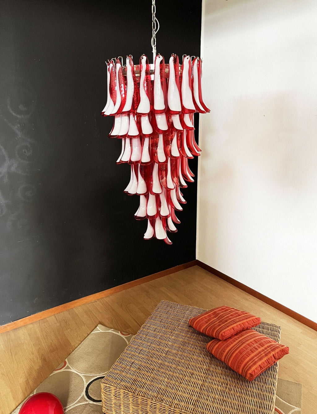 murano-red-petals-spiral-chandelier-anzaz--19