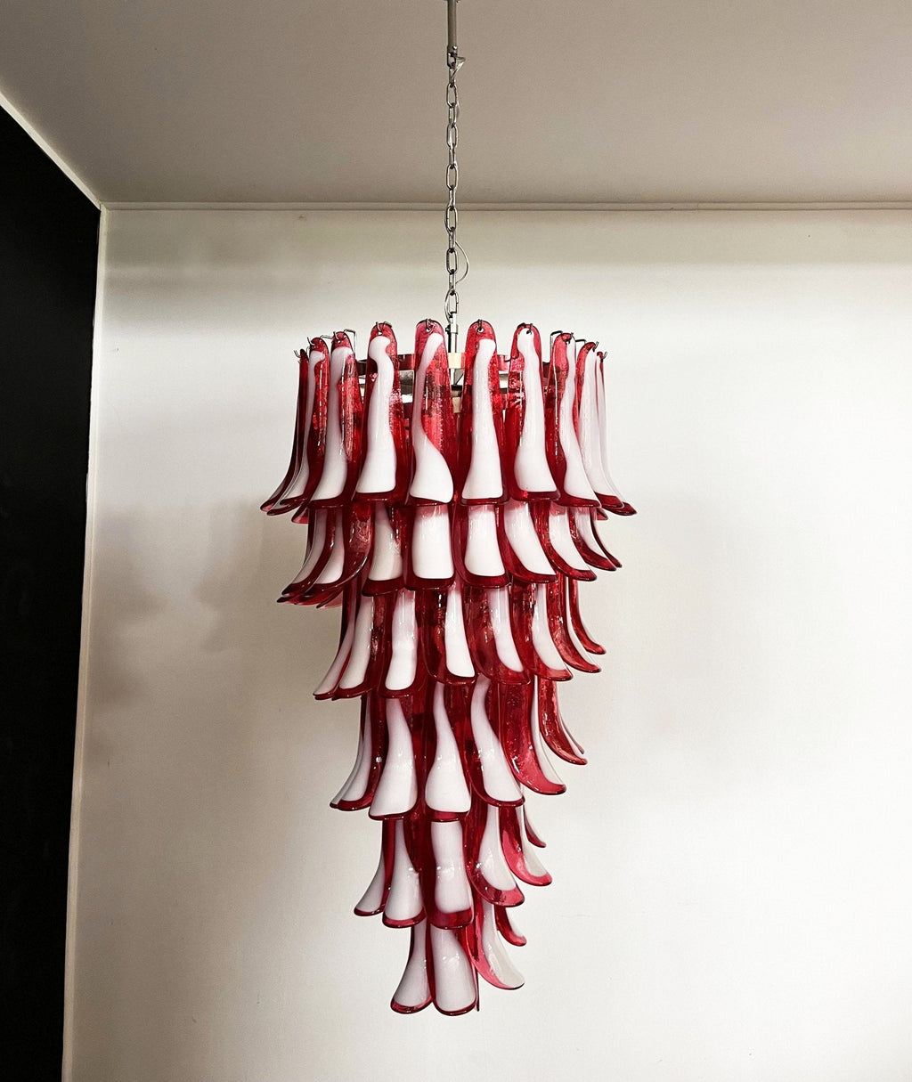 murano-red-petals-spiral-chandelier-anzaz--8