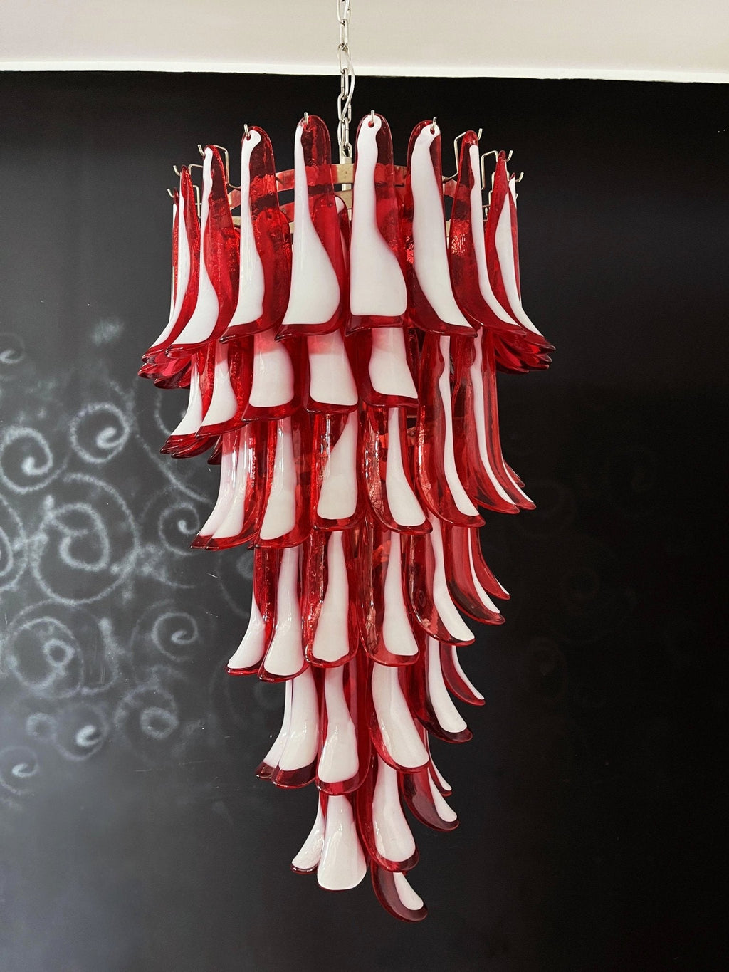 murano-red-petals-spiral-chandelier-anzaz--11