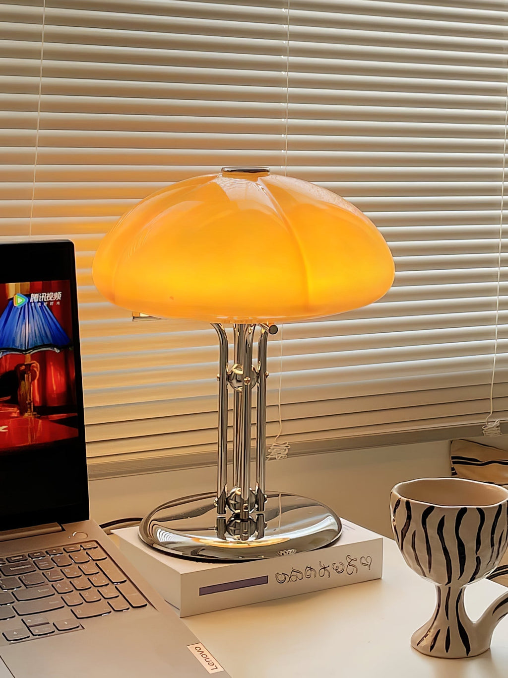 vintage-bauhaus-table-lamp-anzaz--24