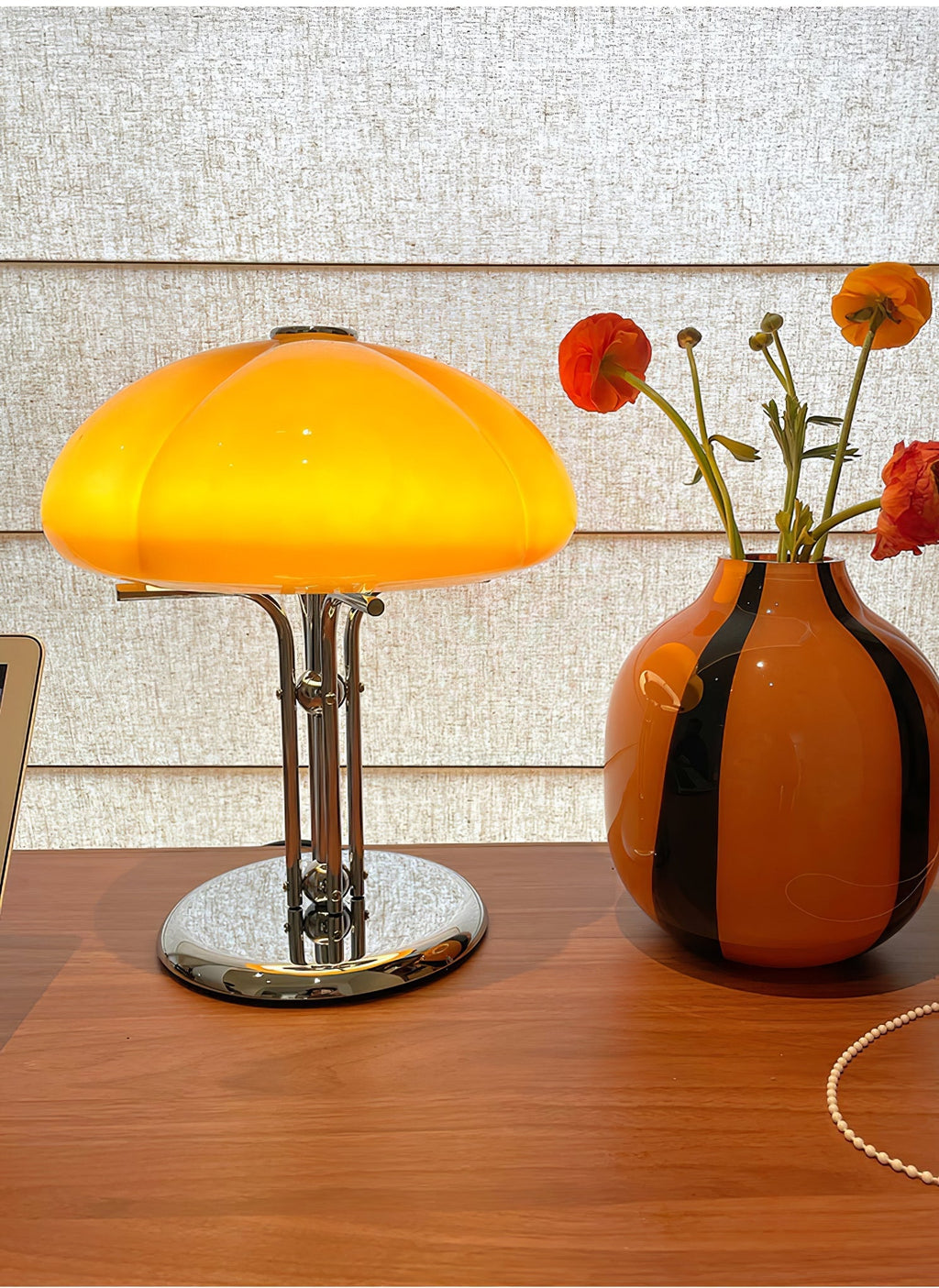 vintage-bauhaus-table-lamp-anzaz--65