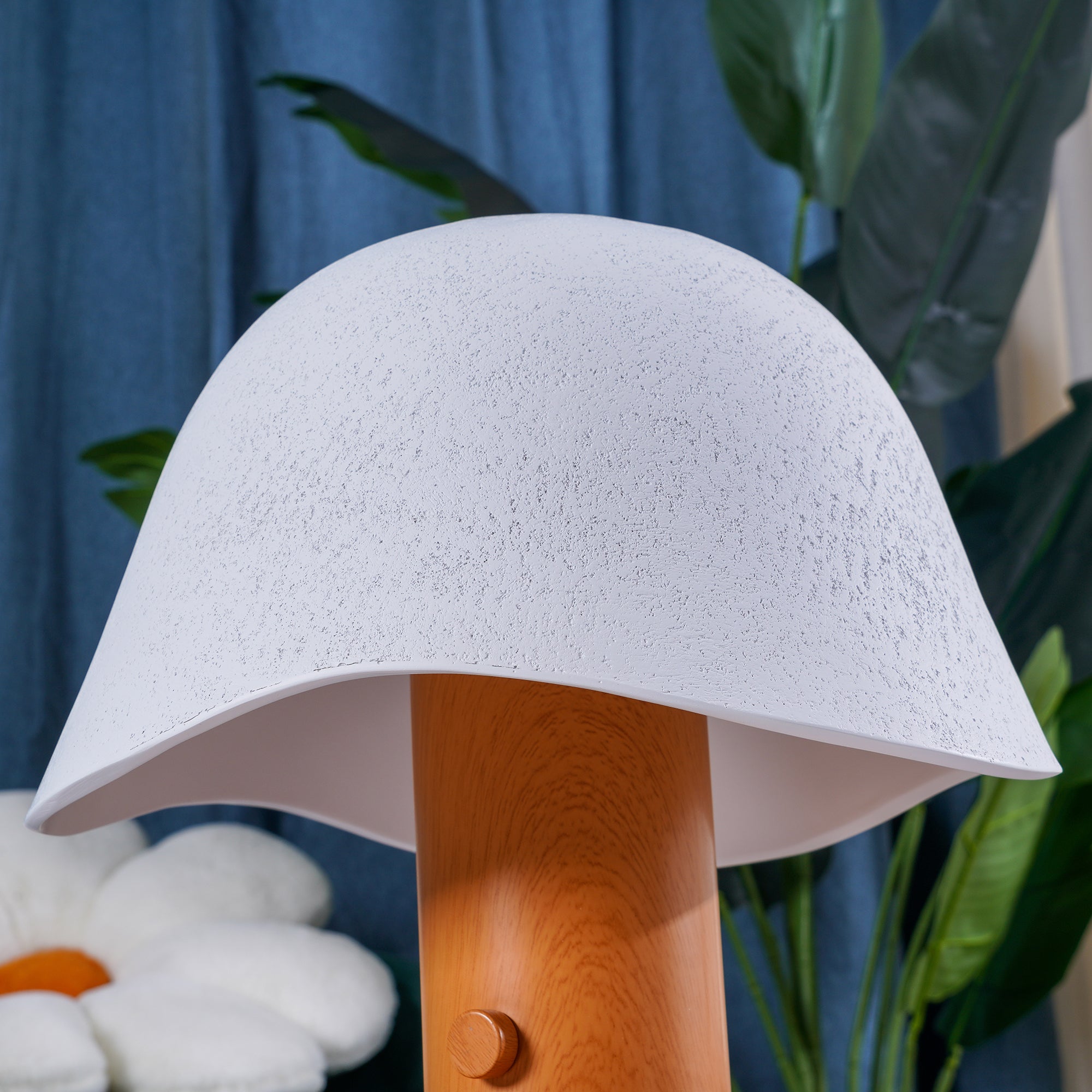 mushroom-inspired-table-lamp-anzaz-Black-7