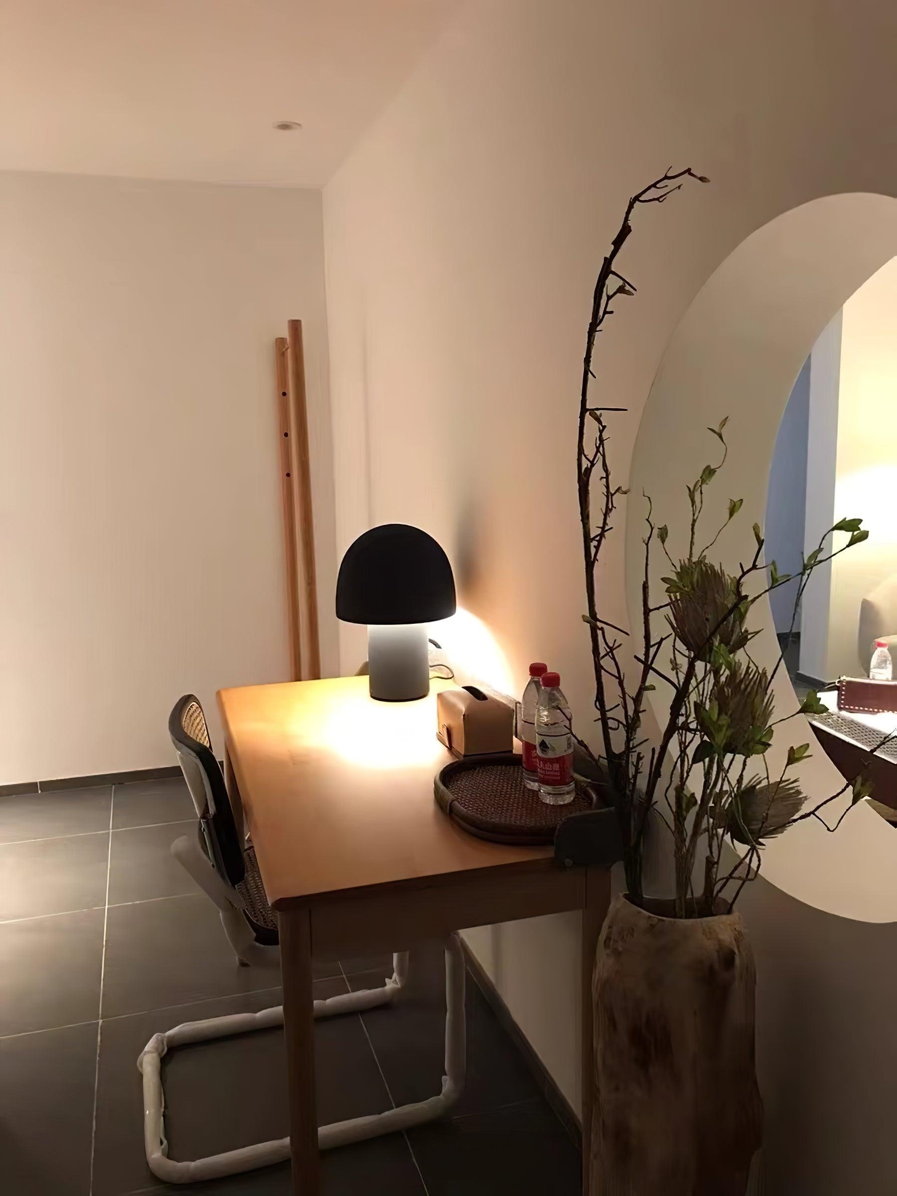 mushroom-umbrella-table-lamp-anzaz--35