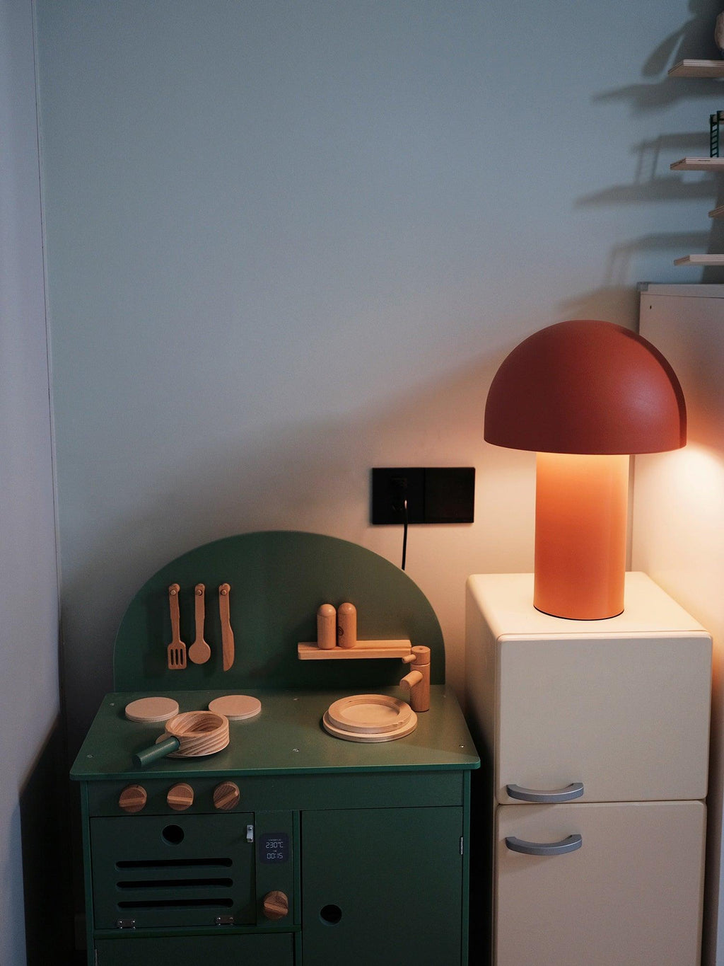 mushroom-umbrella-table-lamp-anzaz--46